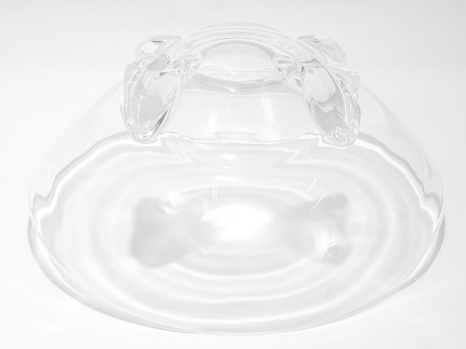 Cuenco en forma de cesta de cristal Steuben Glass moderno de mediados de siglo de Donald Pollard #8079 en venta 4