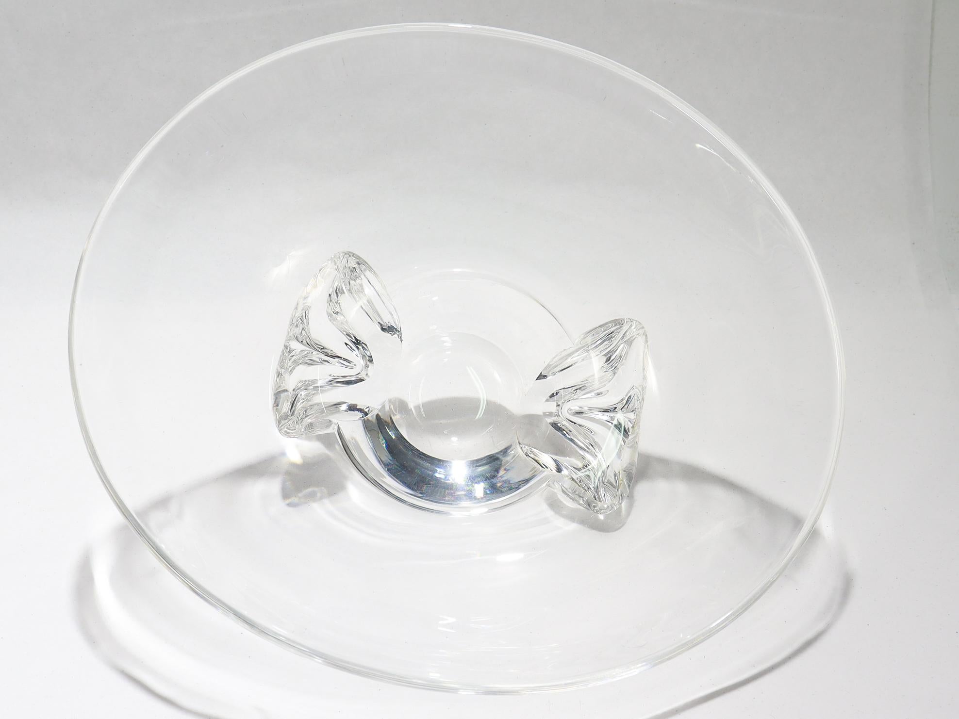 Cuenco en forma de cesta de cristal Steuben Glass moderno de mediados de siglo de Donald Pollard #8079 en venta 2