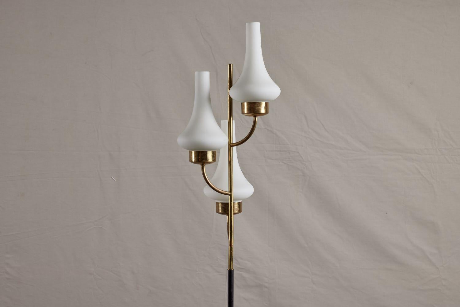Italian Mid-Century Modern Stilnovo Floor Lamp with 3 Arms For Sale