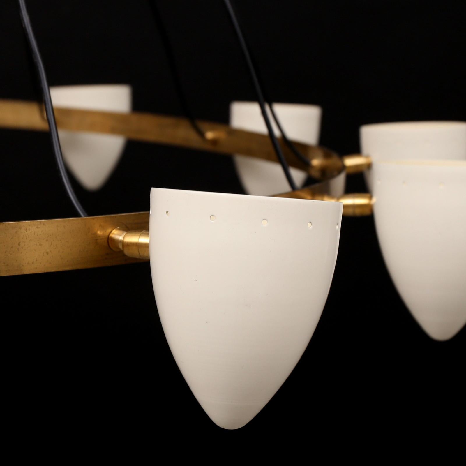 Mid-Century Modern Stilnovo Style Brass and Lacquer Italian Chandelier 12 Lights 4