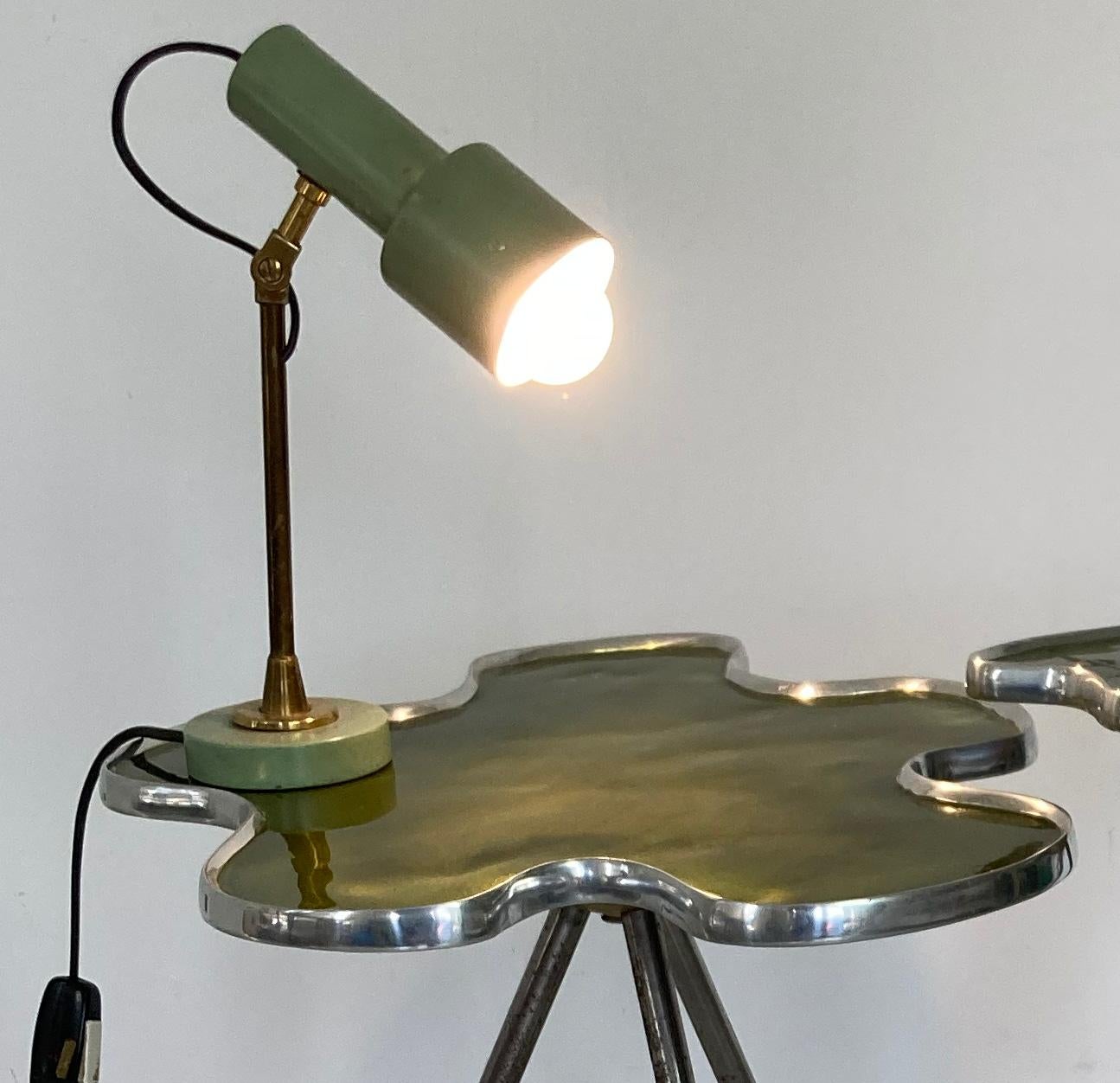 Italian Mid-Century Modern Stilnovo Table Lamp in Green Lacquered Metal, Milano, 1950s