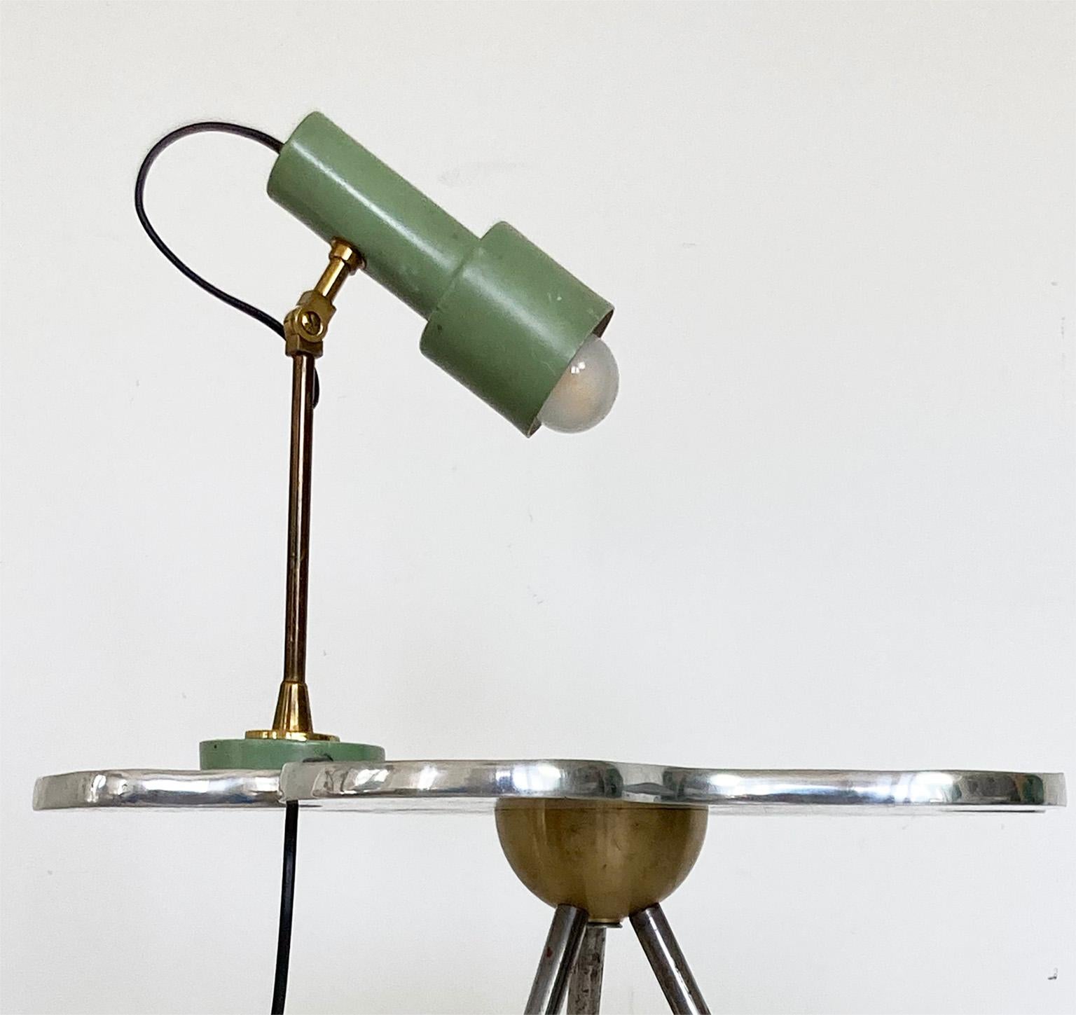 Mid-20th Century Mid-Century Modern Stilnovo Table Lamp in Green Lacquered Metal, Milano, 1950s