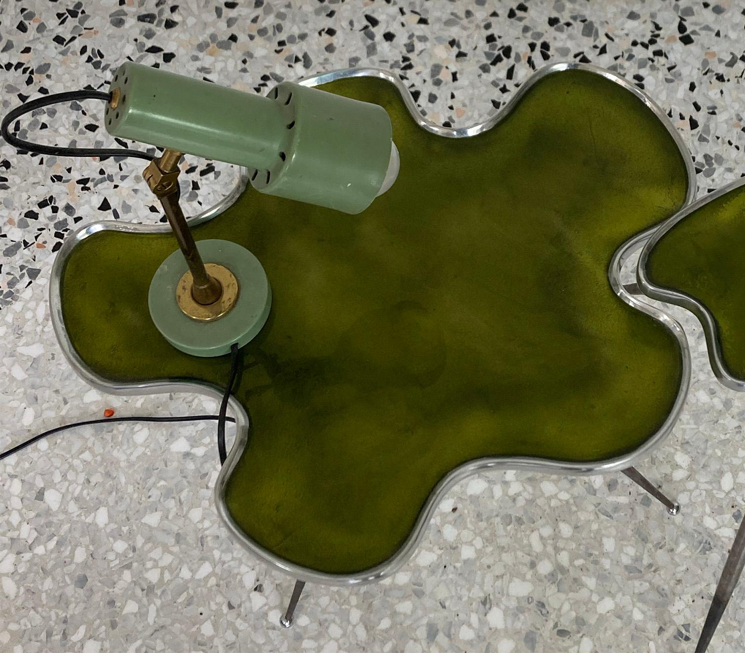 Mid-Century Modern Stilnovo Table Lamp in Green Lacquered Metal, Milano, 1950s 2