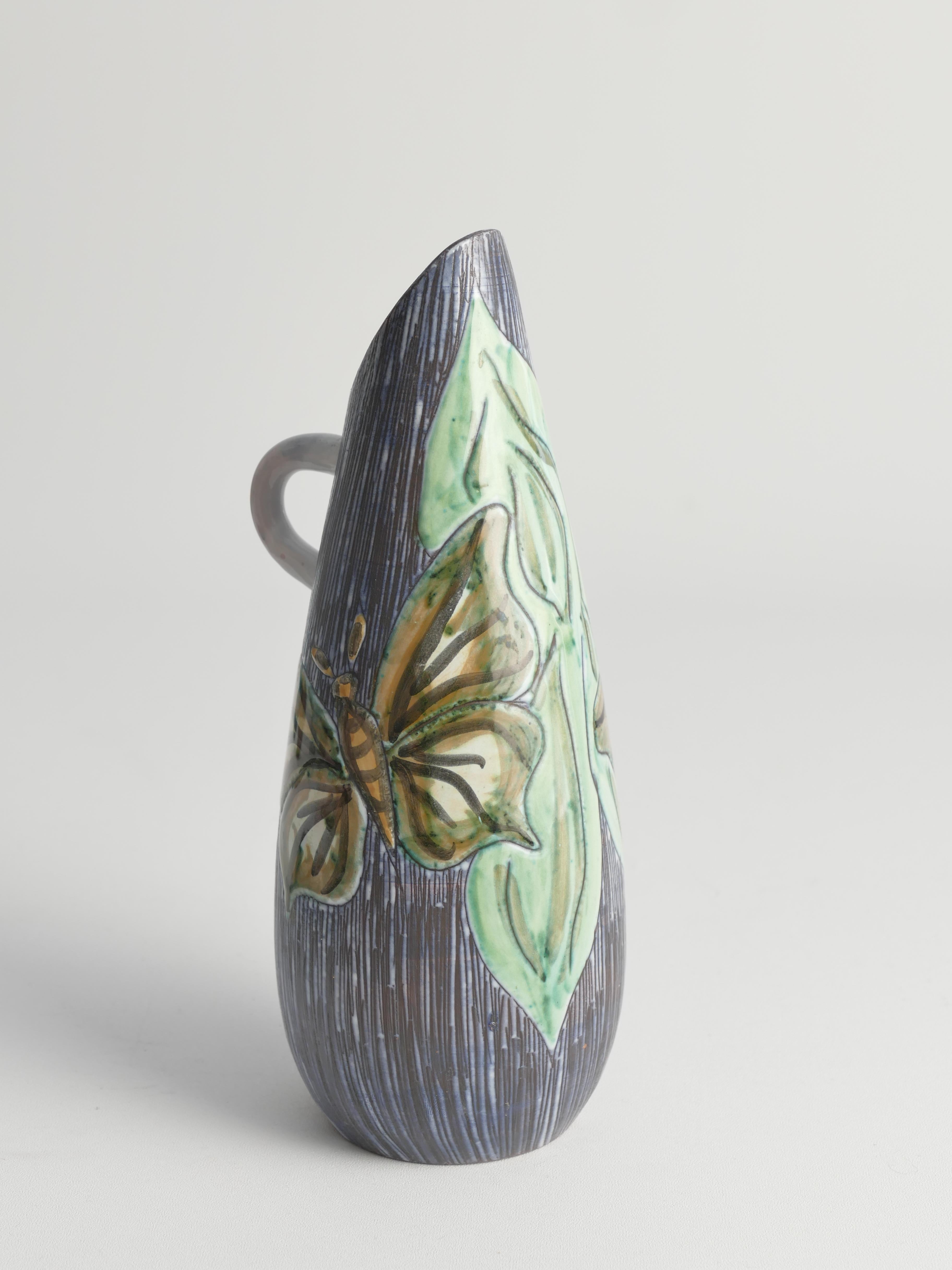 Mid-Century Modern Stoneware Vase with Sgraffito and Butterflies. Sweden, 1950s For Sale 9