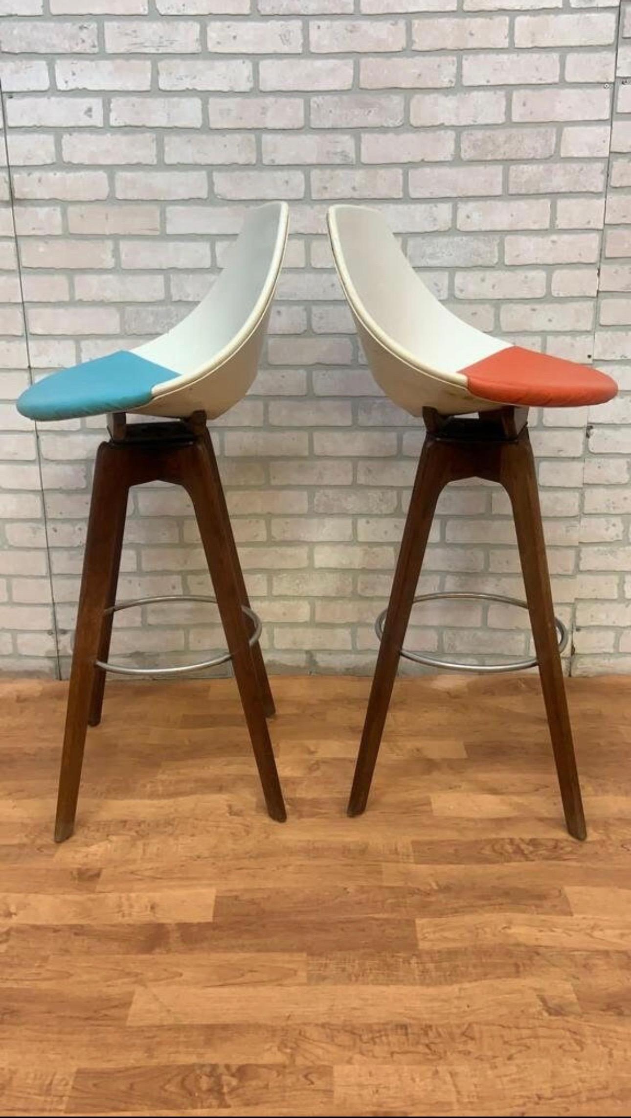 Mid-Century Modern Stools Designed by John Yellen - Pair In Good Condition For Sale In Chicago, IL