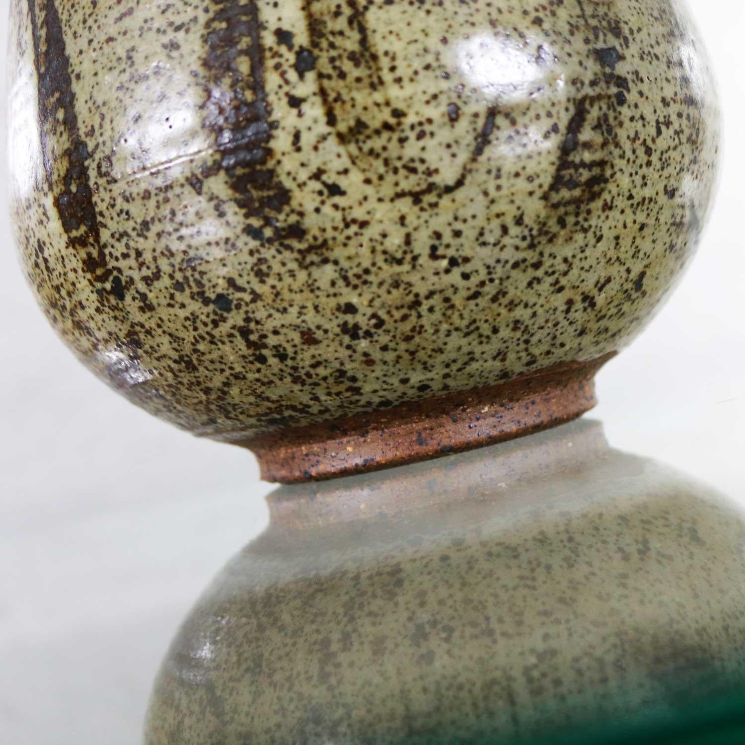 Mid-Century Modern Studio Ceramic Stoneware Pot by Mark Zamantakis For Sale 1