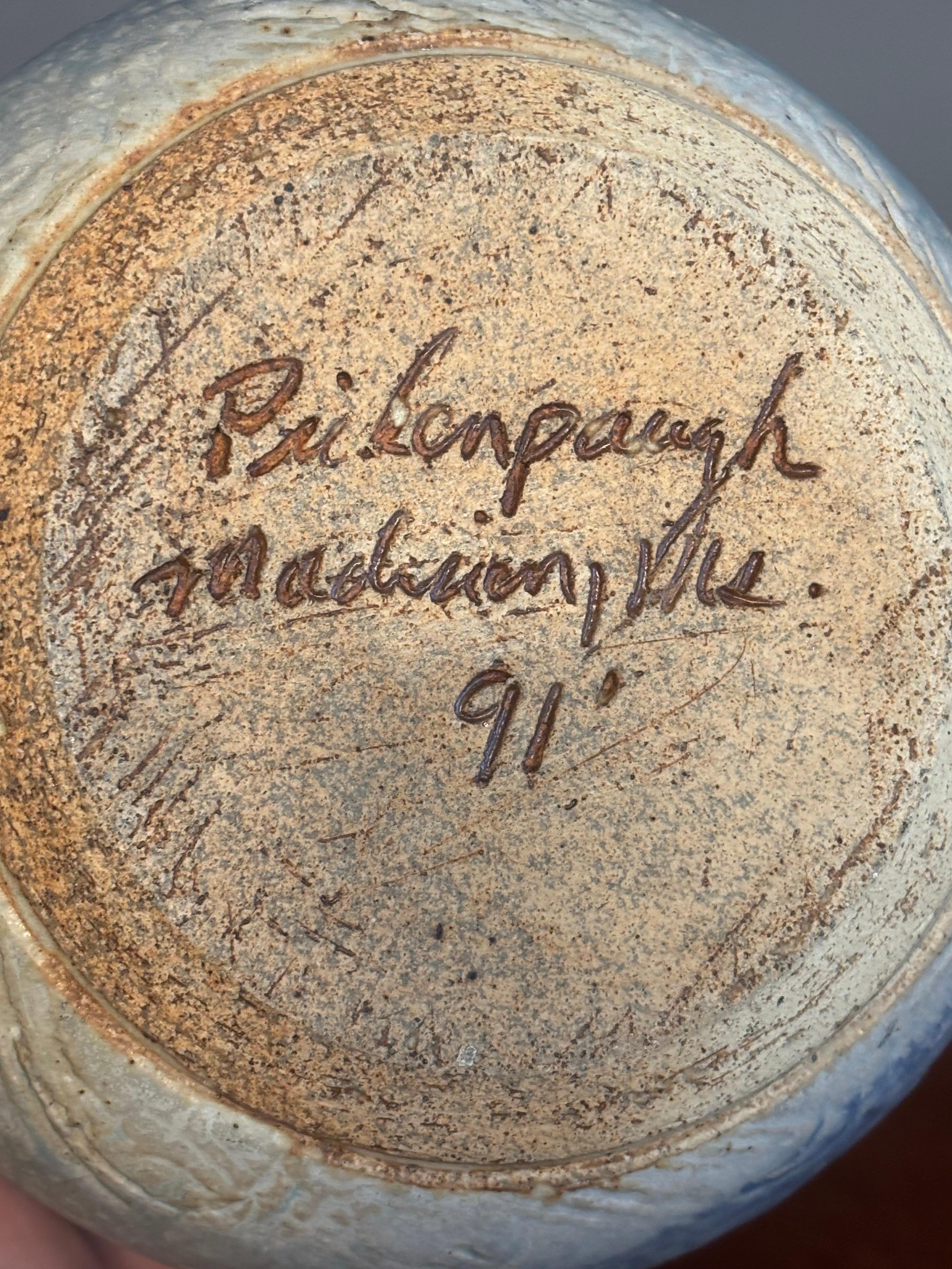 XX secolo Vaso in ceramica di Studio A, metà secolo, firmato in vendita