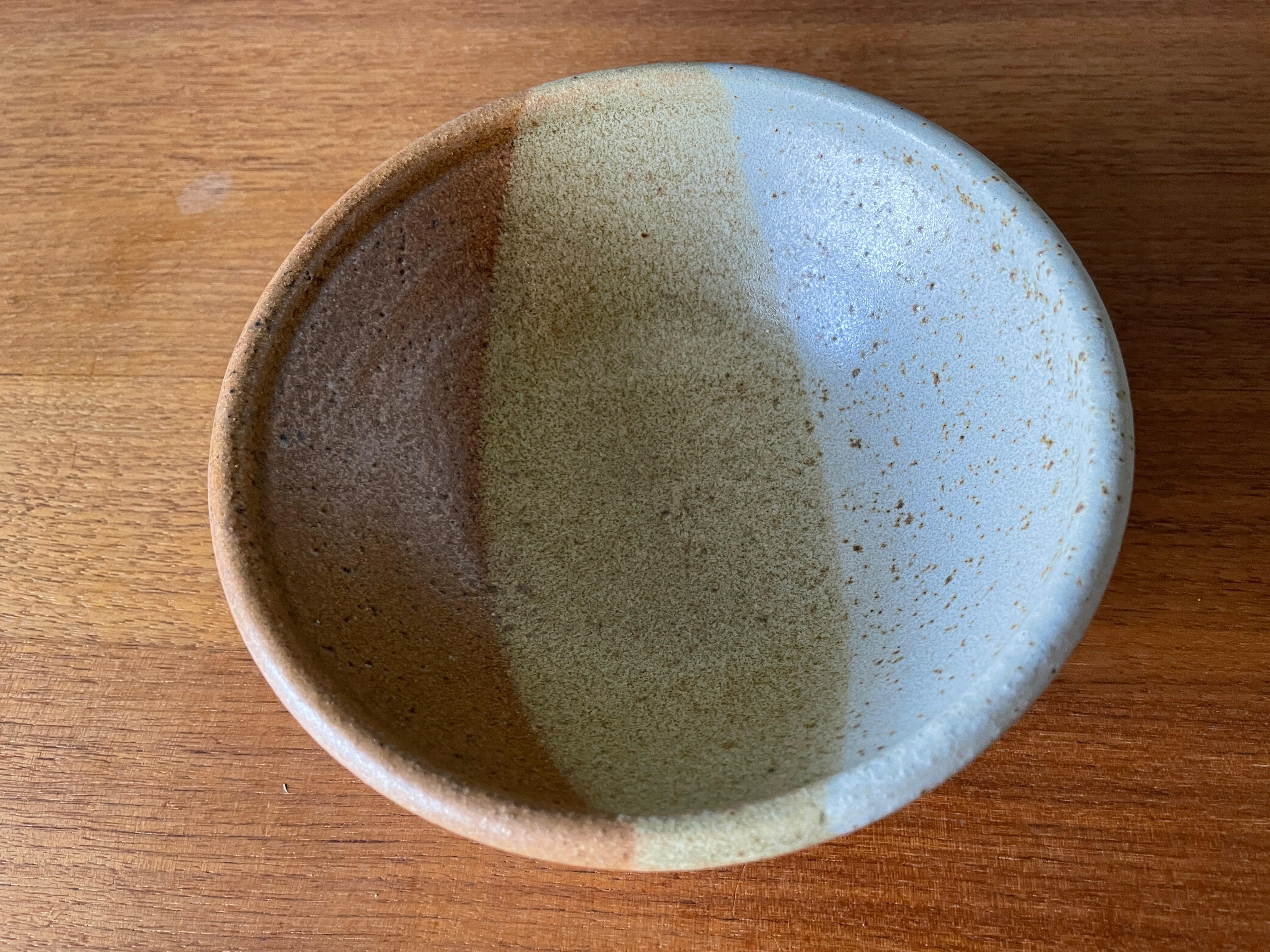 Glazed Mid-Century Modern Studio Crafted Ceramic Bowl, circa 1970s