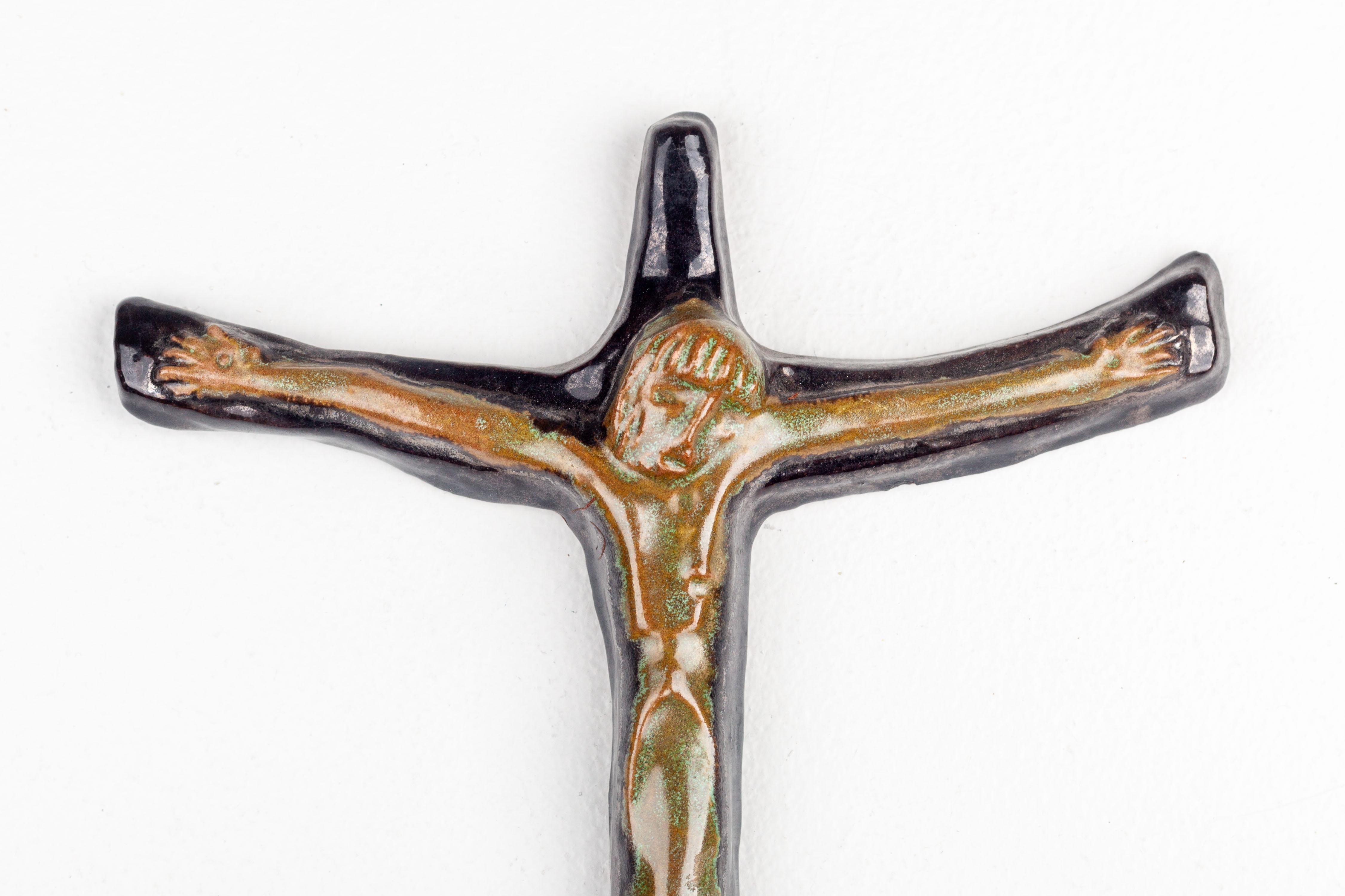Mid-Century Modern Studio Crafted Ceramic Wall Crucifix For Sale 8