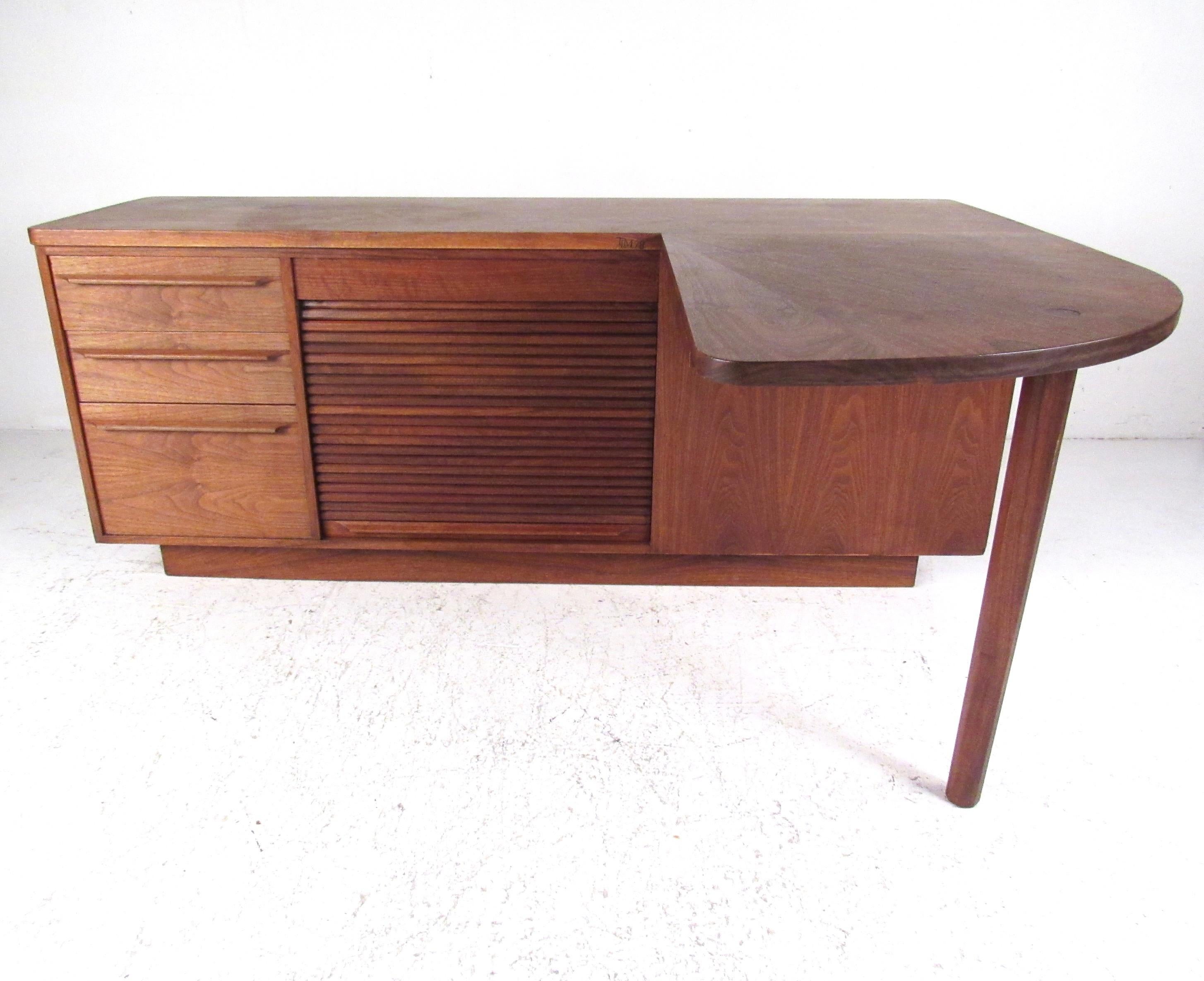 Late 20th Century Mid-Century Modern Studio Made Executive Desk, Signed