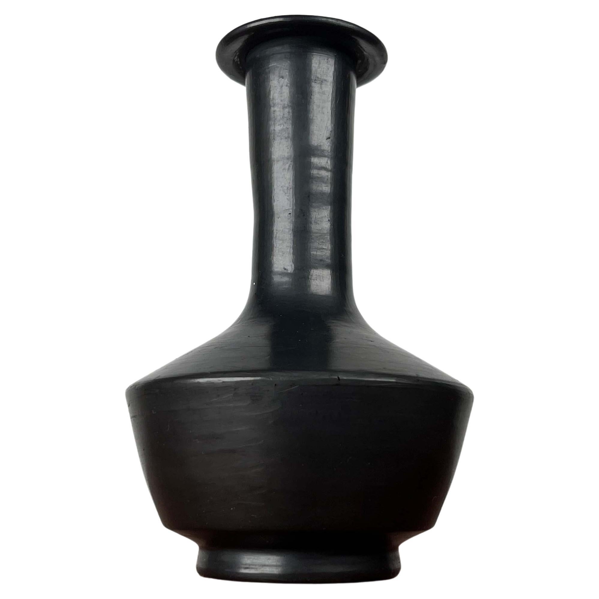 Mid-Century Modern Studio Pottery Barro Negro Vase from Lama Oaxaca Mexico 1960s