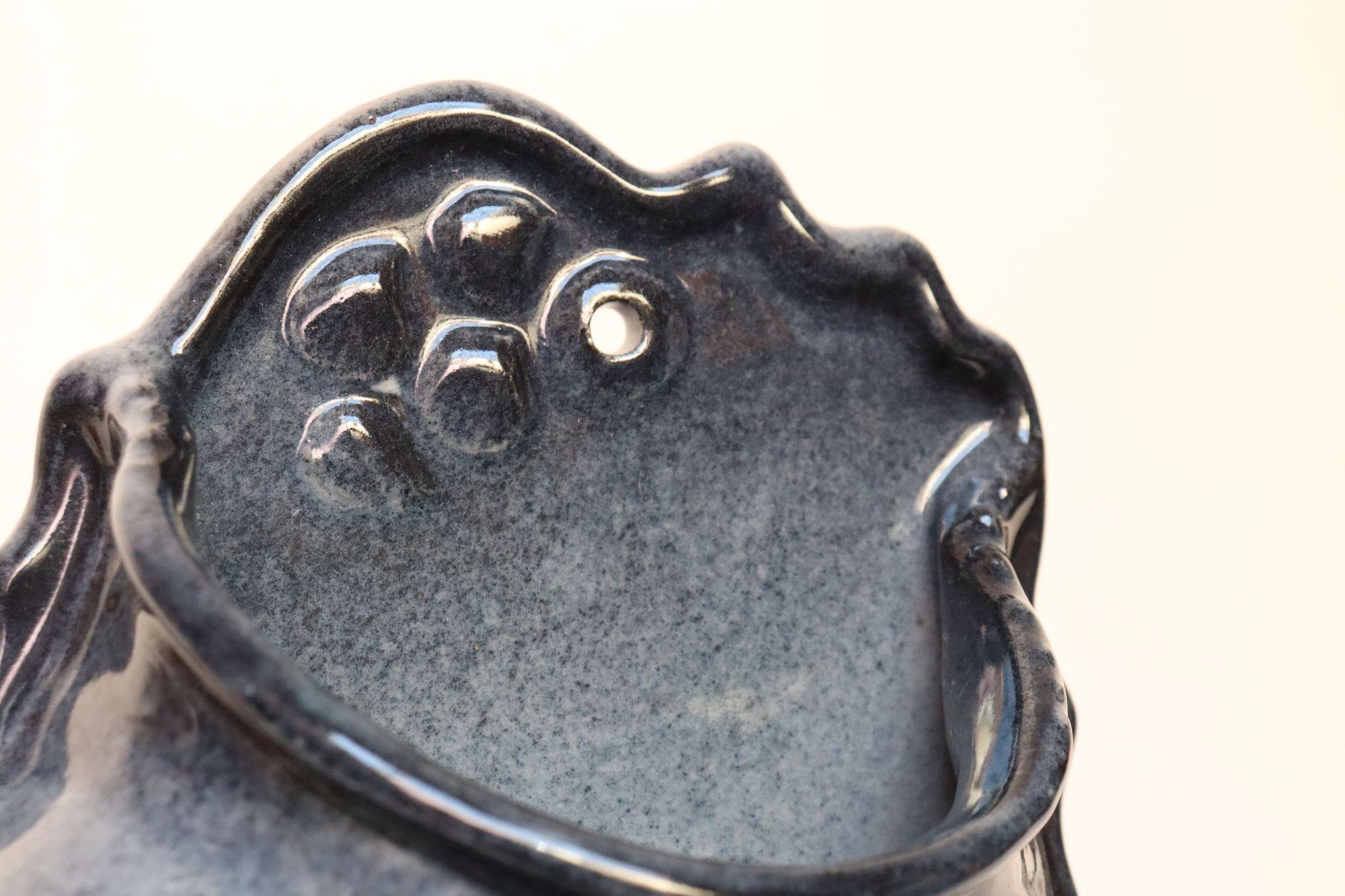 Porte-lettres ombré bleu de Deanna Nichols en Studio Pottery, moderne du milieu du siècle en vente 5