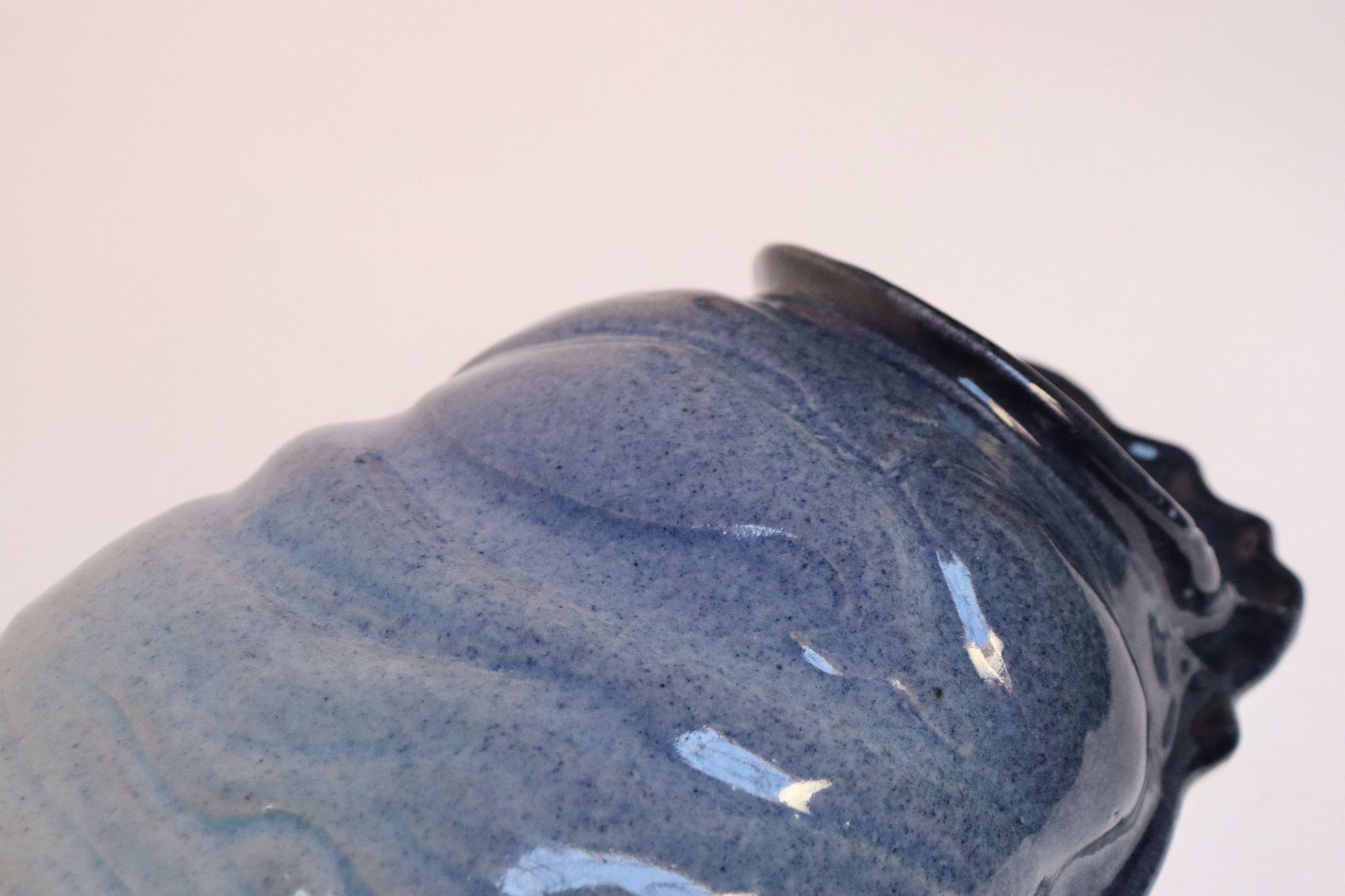 Porte-lettres ombré bleu de Deanna Nichols en Studio Pottery, moderne du milieu du siècle en vente 9