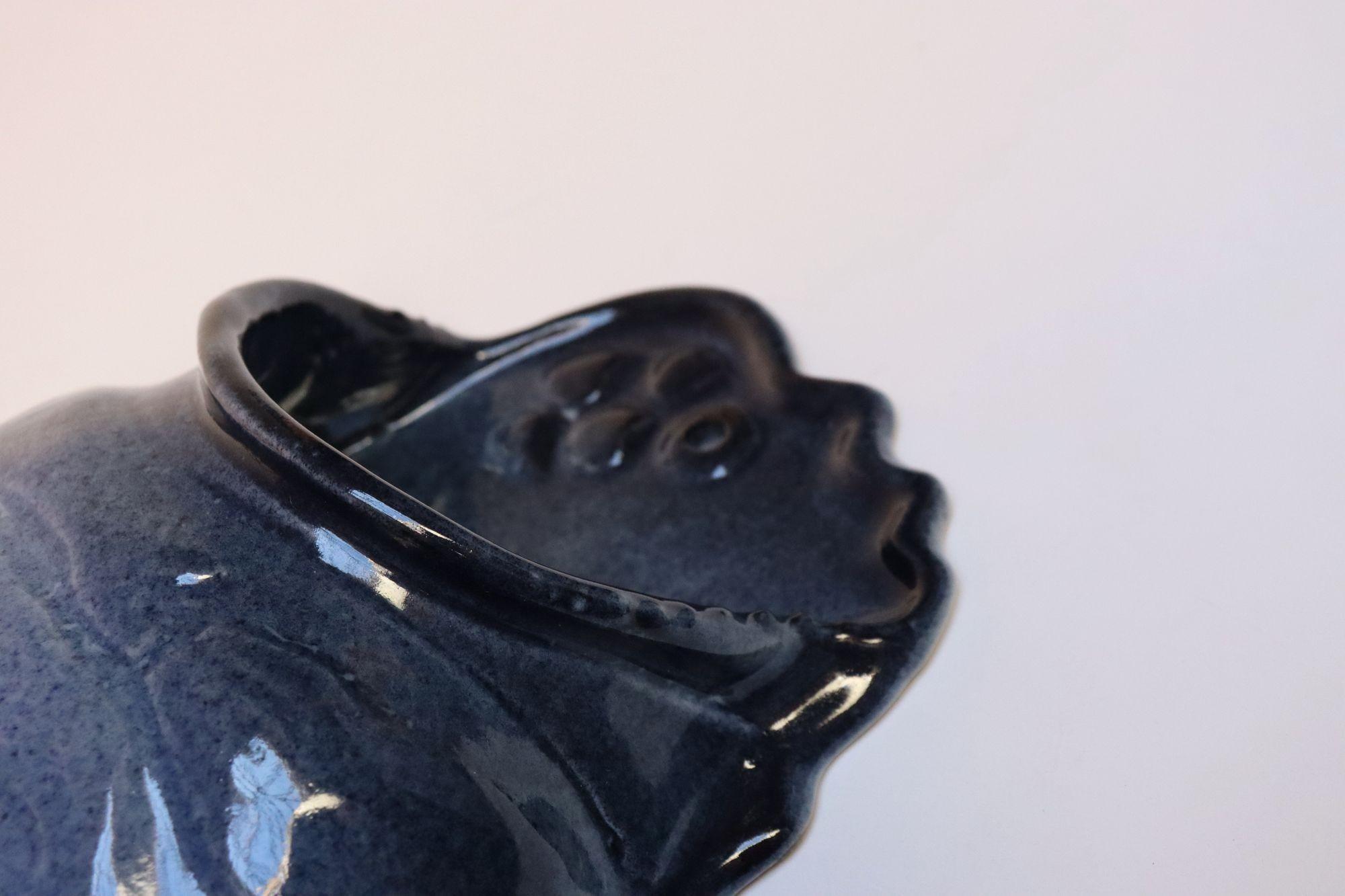 Porte-lettres ombré bleu de Deanna Nichols en Studio Pottery, moderne du milieu du siècle en vente 10