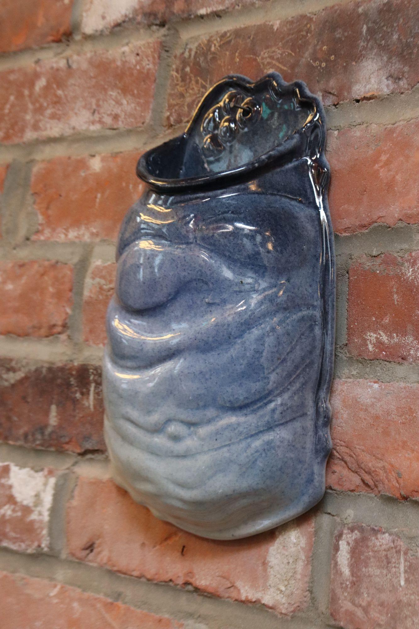 Mid-Century Modern Porte-lettres ombré bleu de Deanna Nichols en Studio Pottery, moderne du milieu du siècle en vente