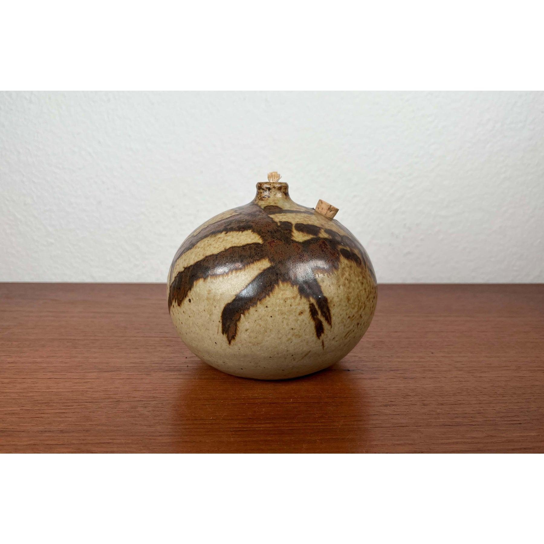 Lámpara de aceite de cerámica Studio Pottery moderna de mediados de siglo de Aage Würtz, años 60 en venta 4
