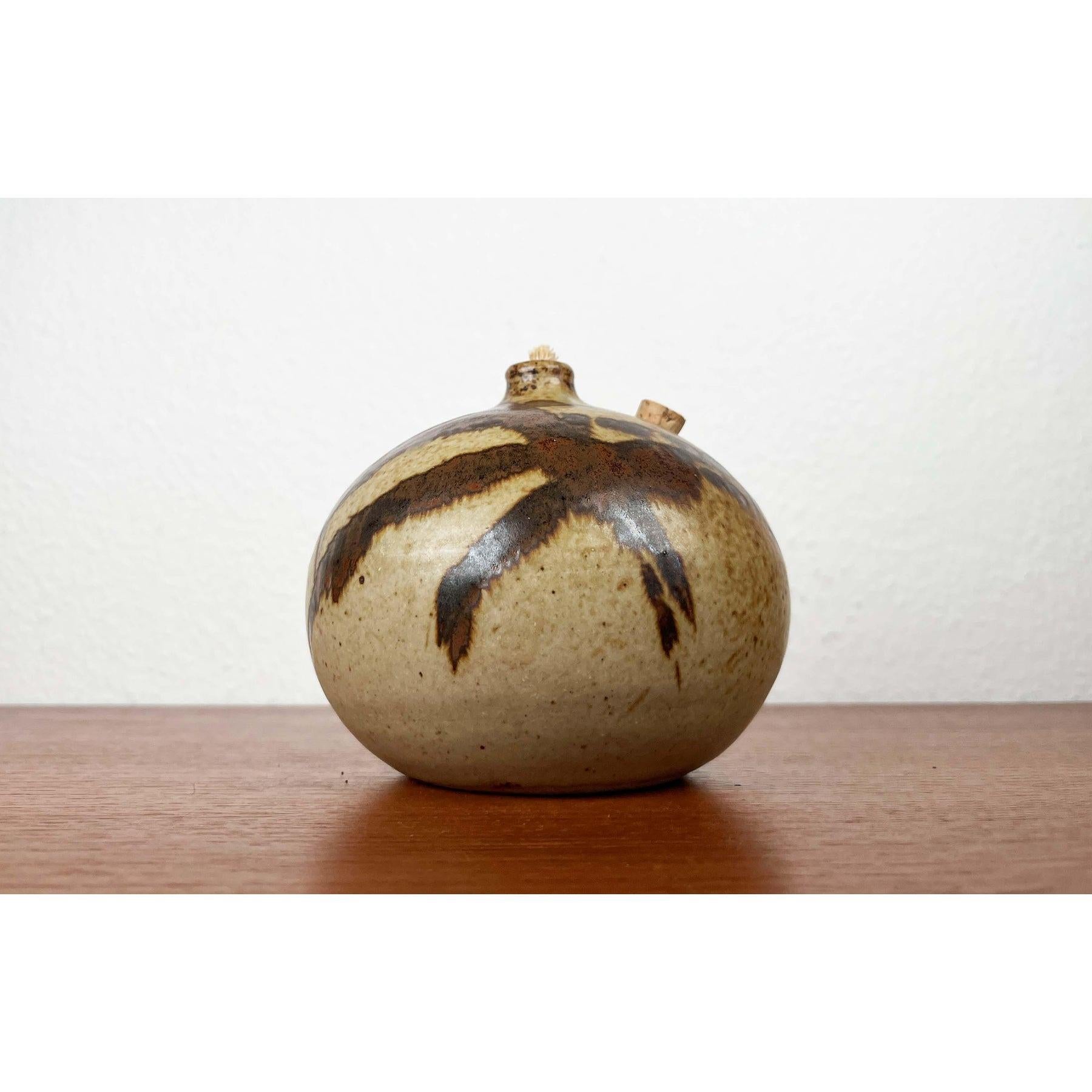 Lámpara de aceite de cerámica Studio Pottery moderna de mediados de siglo de Aage Würtz, años 60 en venta 2