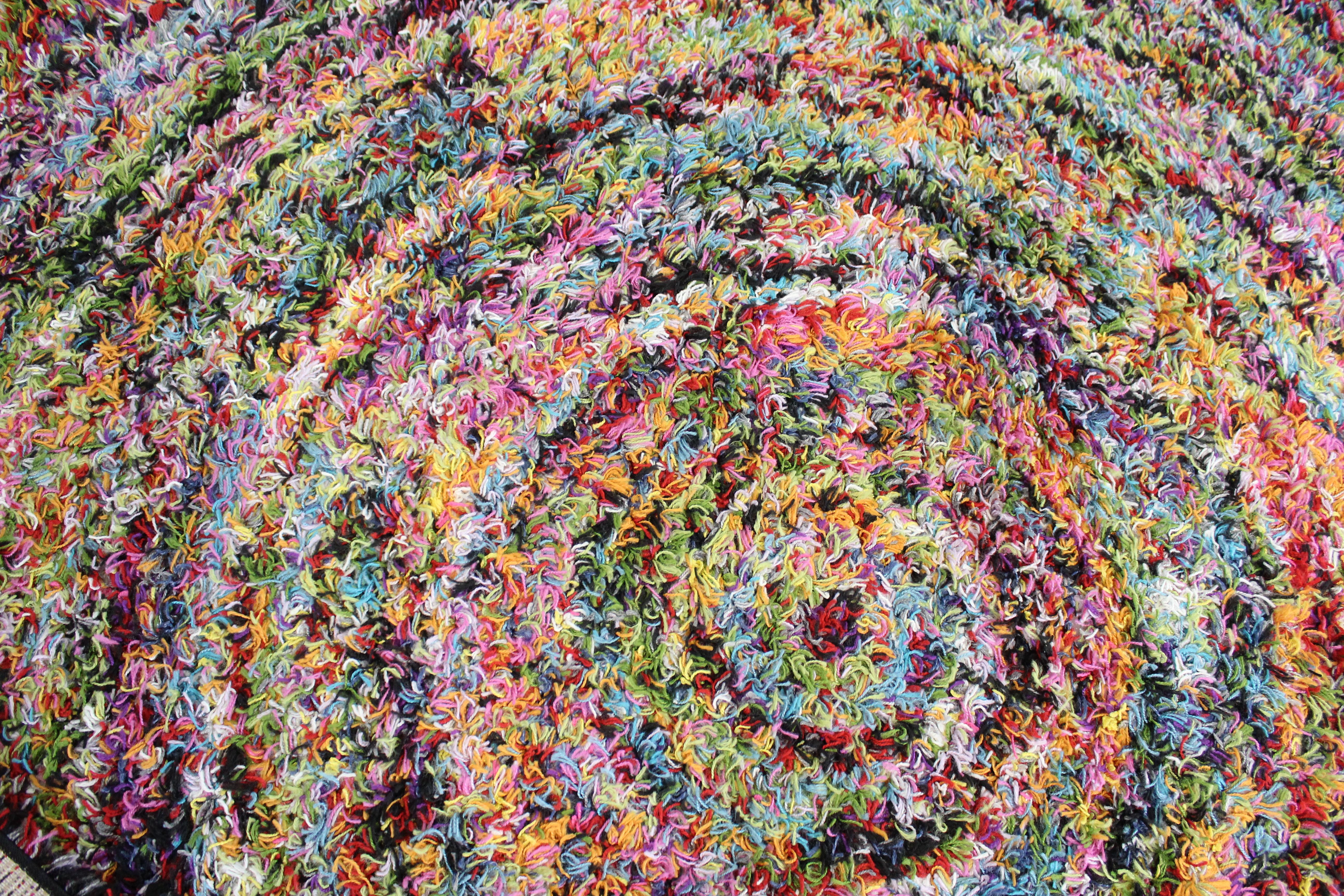 Tapis à poils longs abstrait de style moderne du milieu du siècle dernier en vente 1