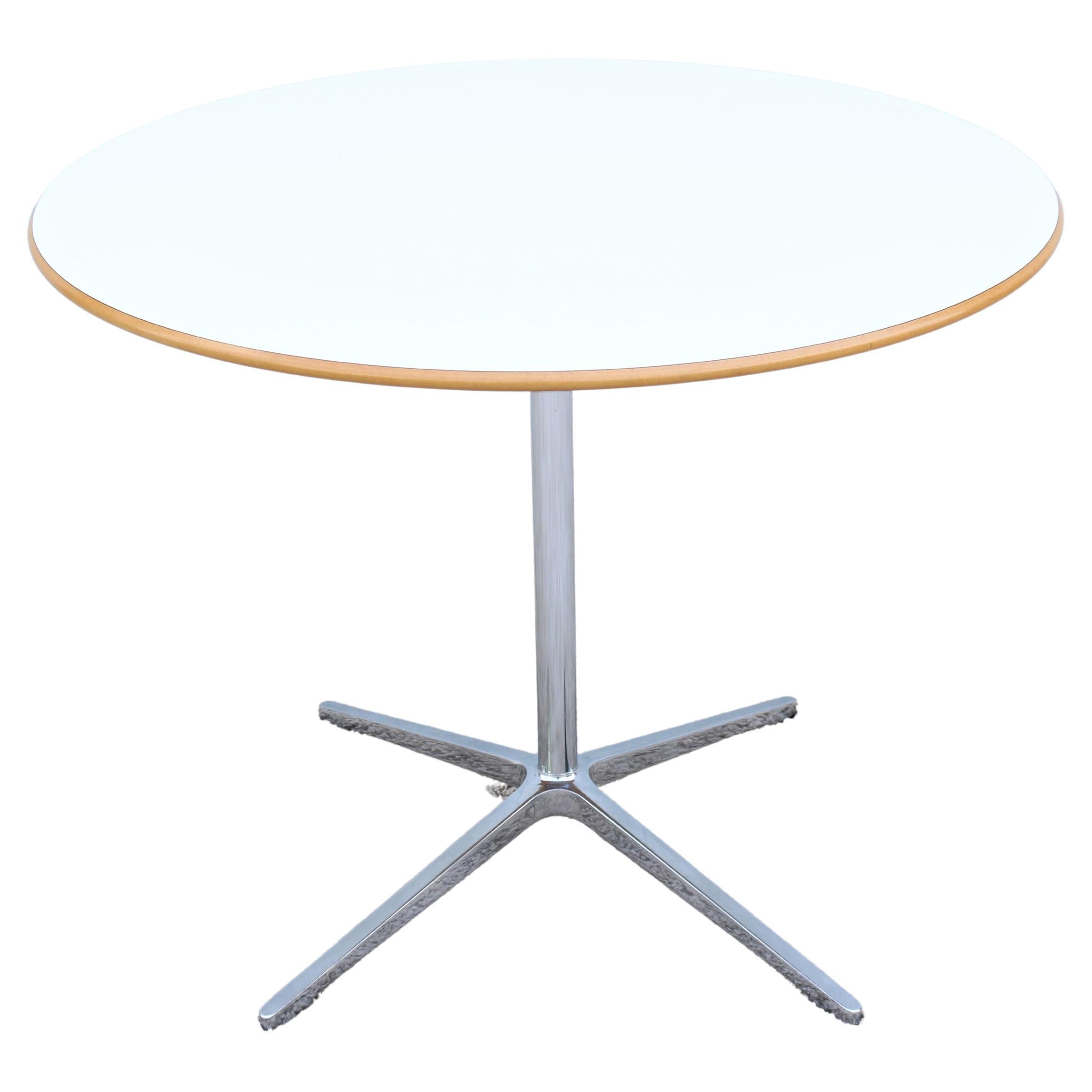 Mid-Century Modern Style Allermuir Open Round 36" White Dining, Conference Table For Sale