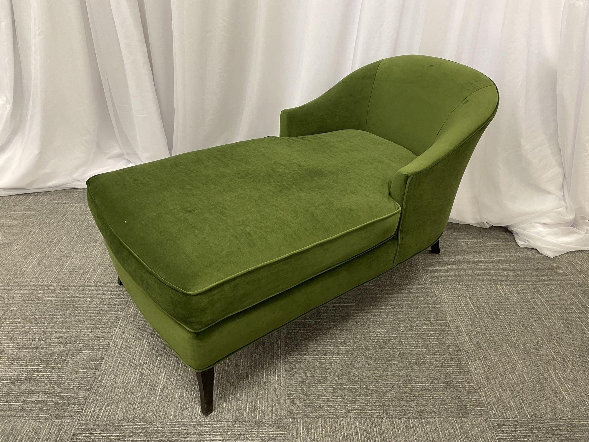 Mid-Century Modern Style American Designer Chaise / Daybed / Lounge, Green In Good Condition In Stamford, CT