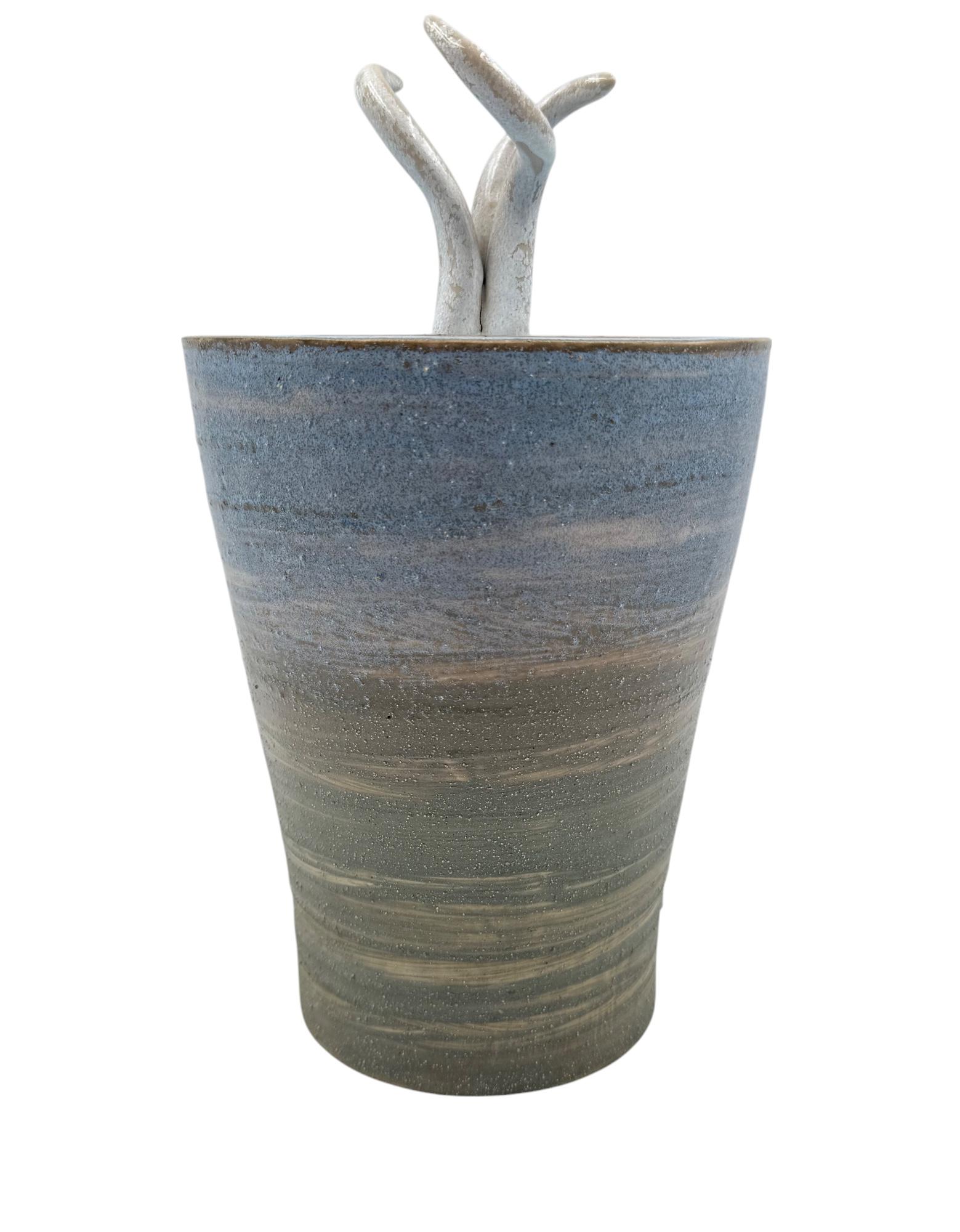 Jarrón de cerámica artística azul de estilo moderno de mediados de siglo, Gabriele Bucci Italia 2000s en venta 5