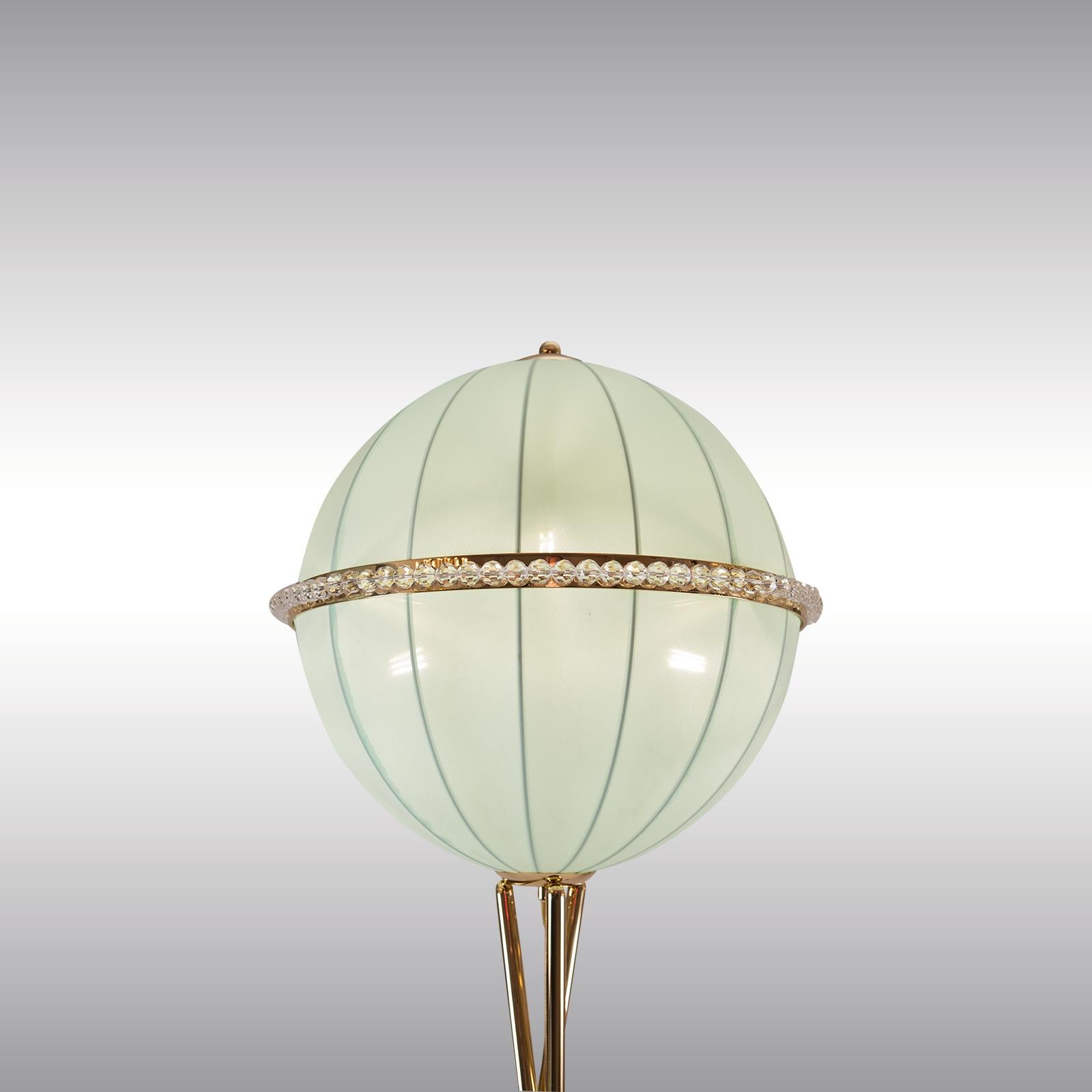Moderne Stehlampe aus Messing im Mid-Century-Stil „Quoluna“ mit Stoffschirm, Neuausgabe (Österreichisch) im Angebot