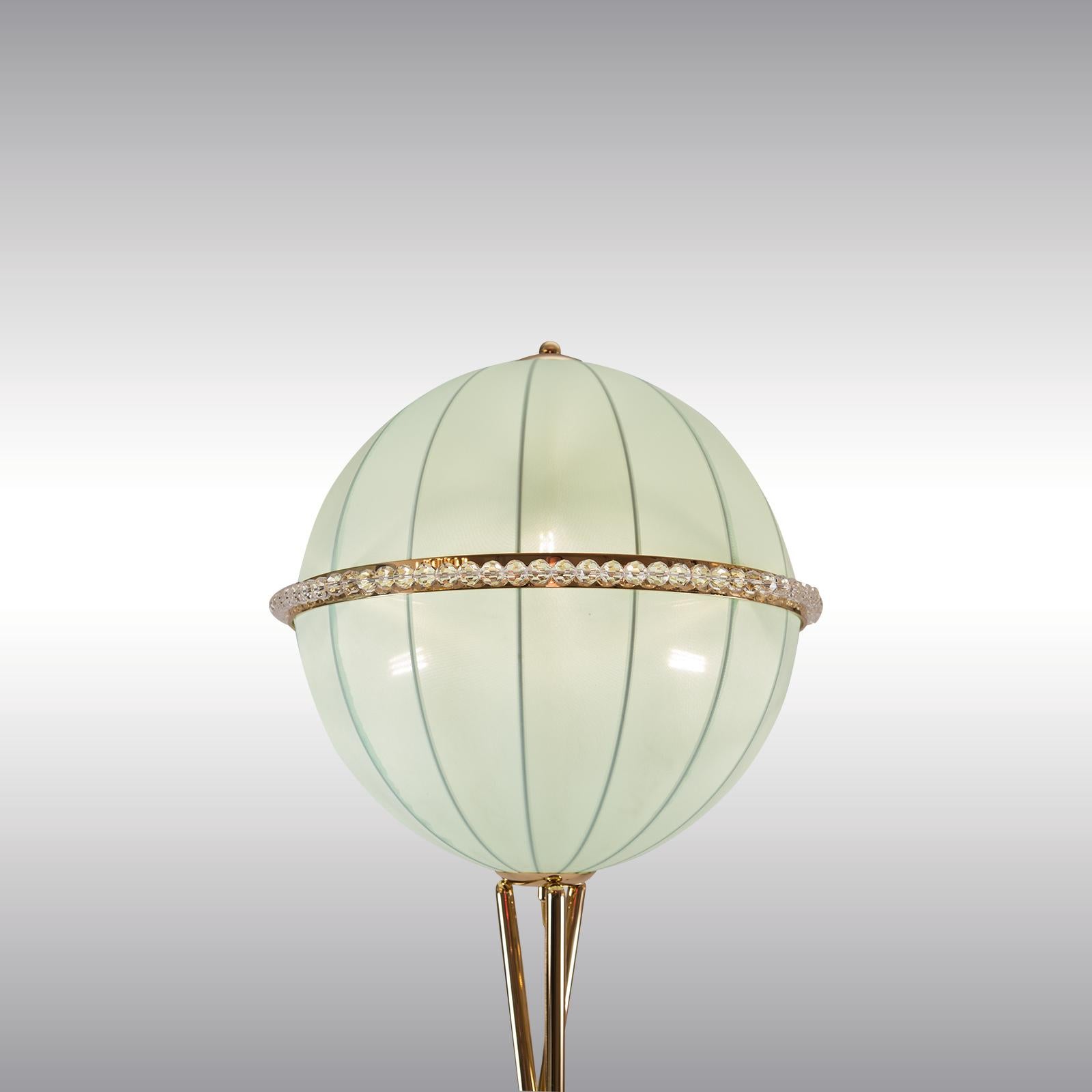 Austriaco Lampada da terra in ottone in stile Mid-Century Modern 