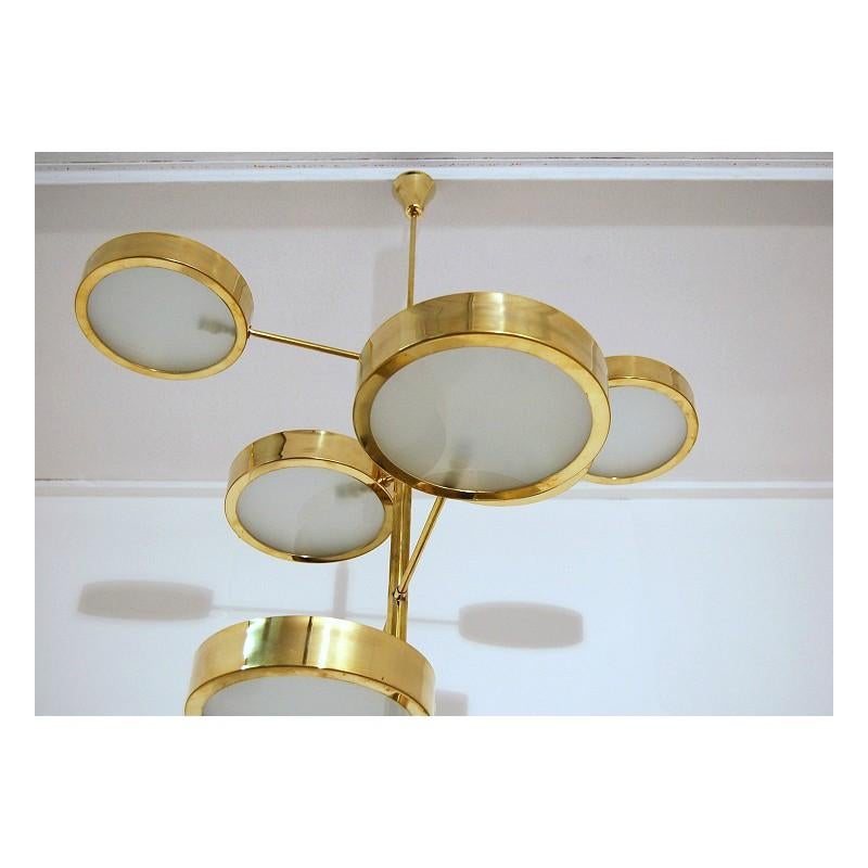 Lampadario italiano in ottone in stile metà secolo moderno, Bruno Gatta in vendita 3