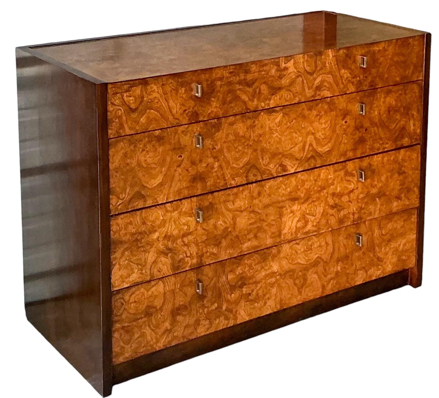 Moderne Kommode aus Wurzelholz, Nussbaum und Messing im Mid-Century Modern-Stil von Century Furniture im Angebot 1