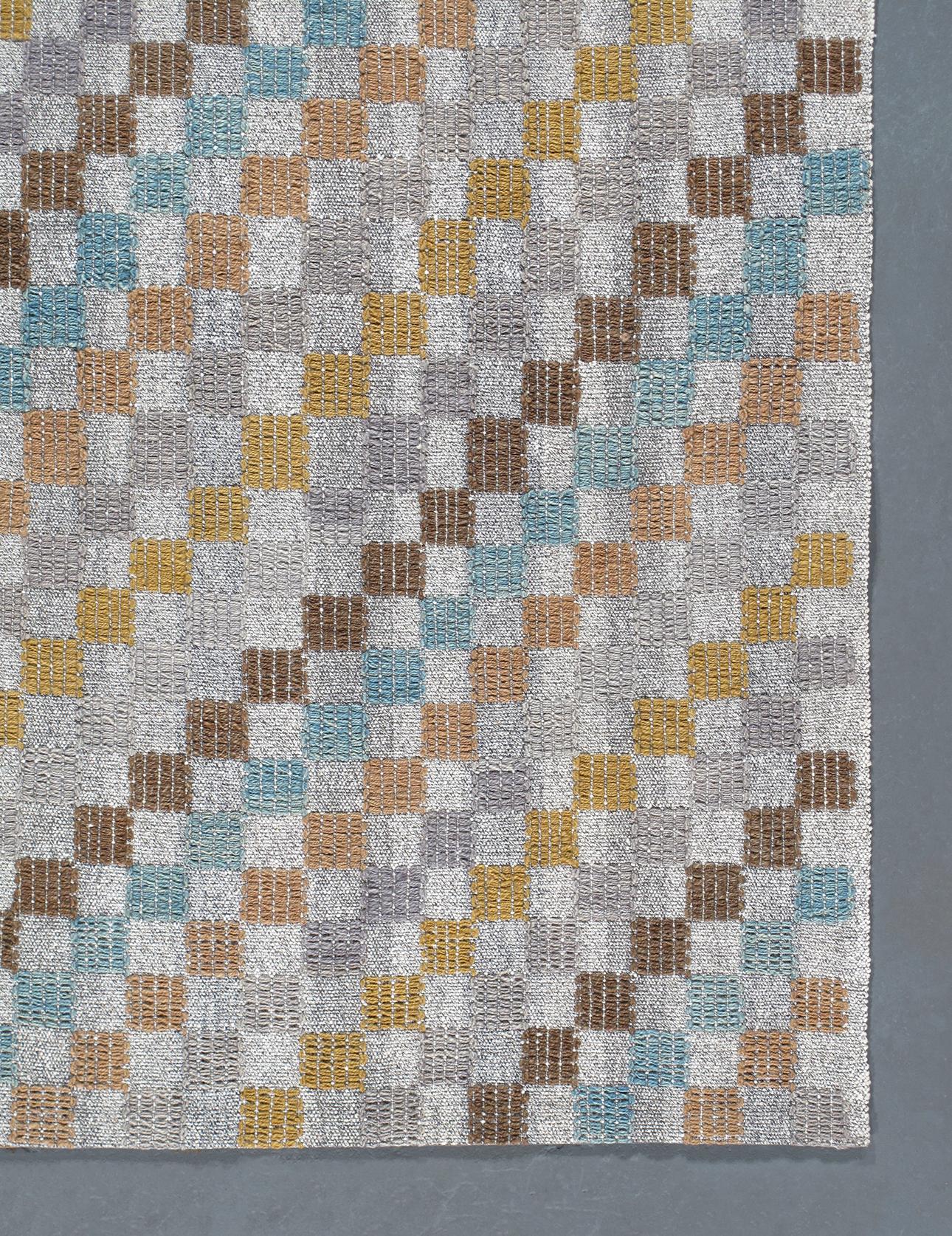 Mid-Century Modern Style Checkered Flatweave Rug In New Condition For Sale In New York, NY