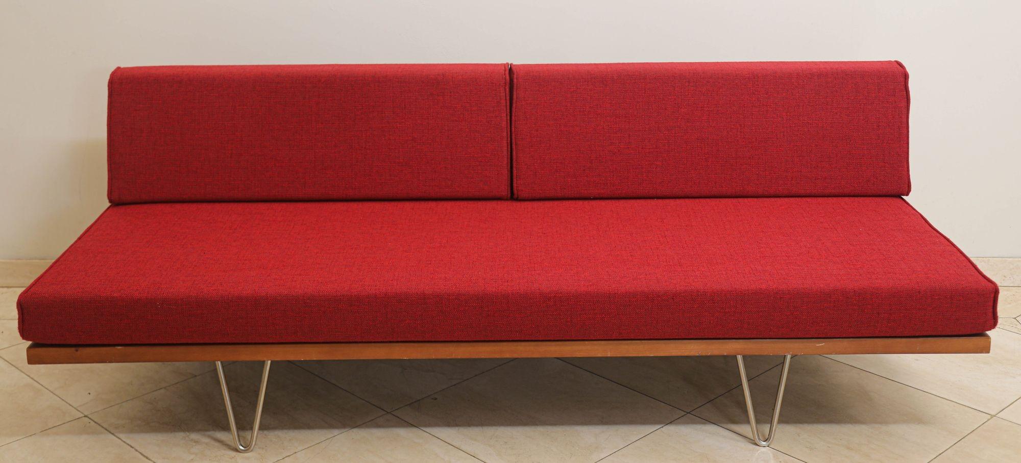 Mid-Century Modern Mid Century Modern style Classic Daybed with Red Upholestry For Sale