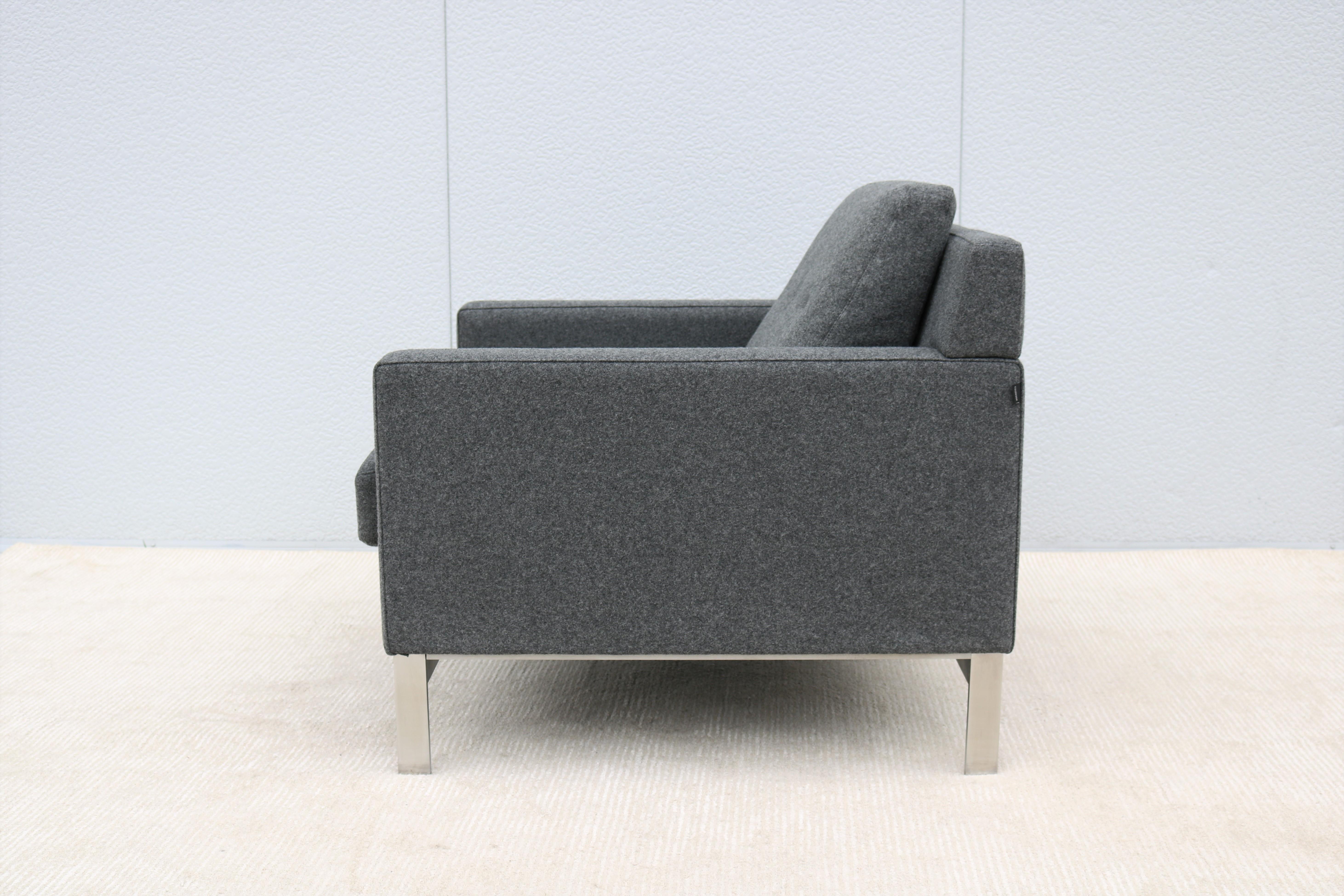 Mid-Century Modern Style Coalesse Millbrae Lifestyle Gray Wool Lounge Chair In Excellent Condition For Sale In Secaucus, NJ