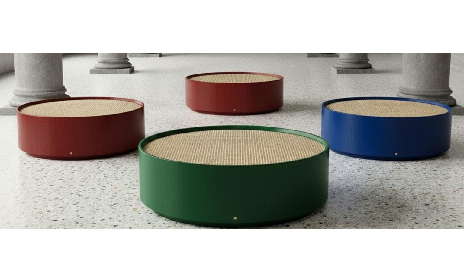 Mesa de centro de estilo moderno de mediados de siglo-Macassar de ébano con tapa de cristal de ratán sellado en Nuevo estado para la venta en NEW YORK, NY
