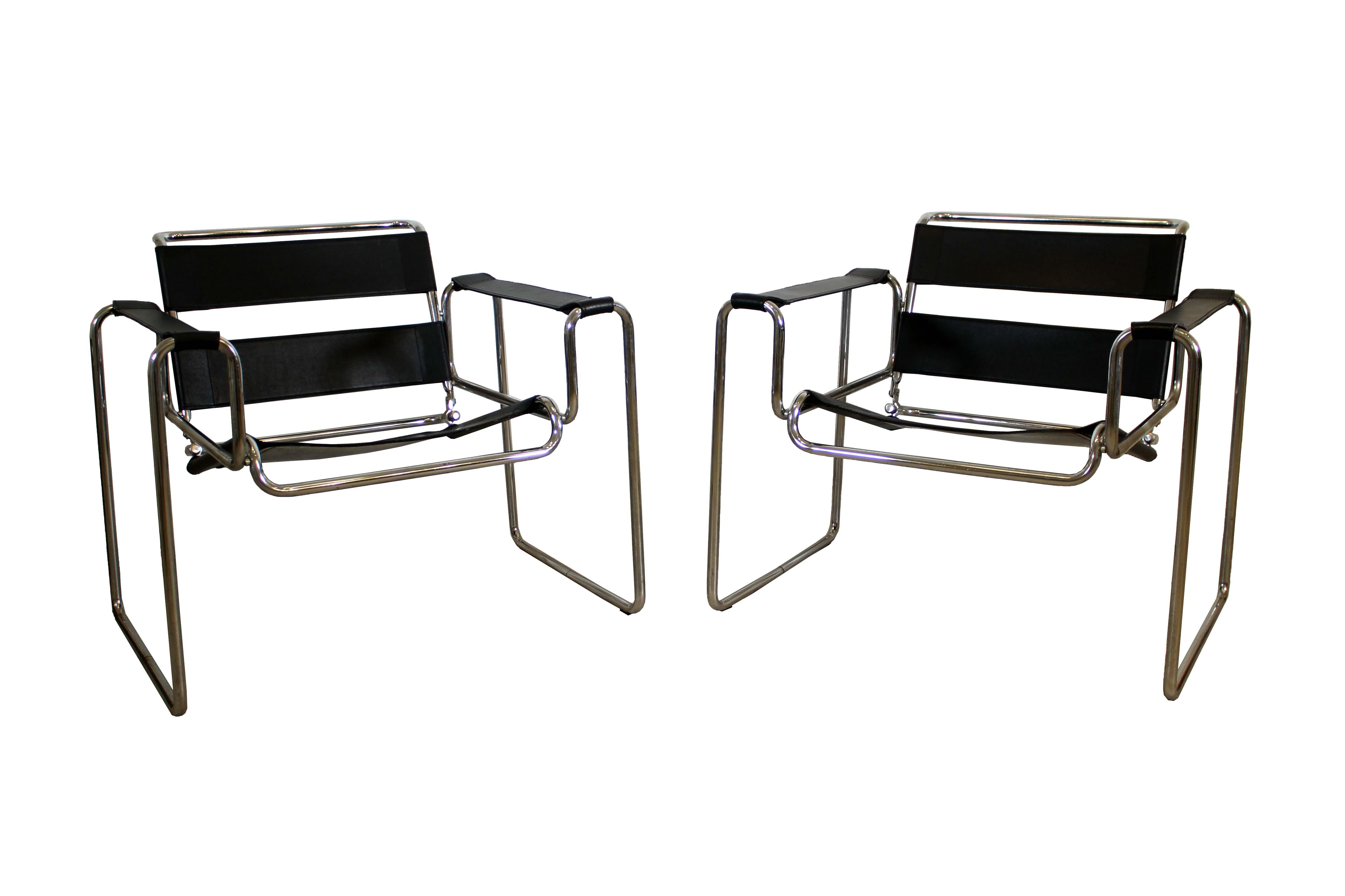 Mid-Century Modern Style Contemporary Pair of Black Wassily Style Chairs For Sale