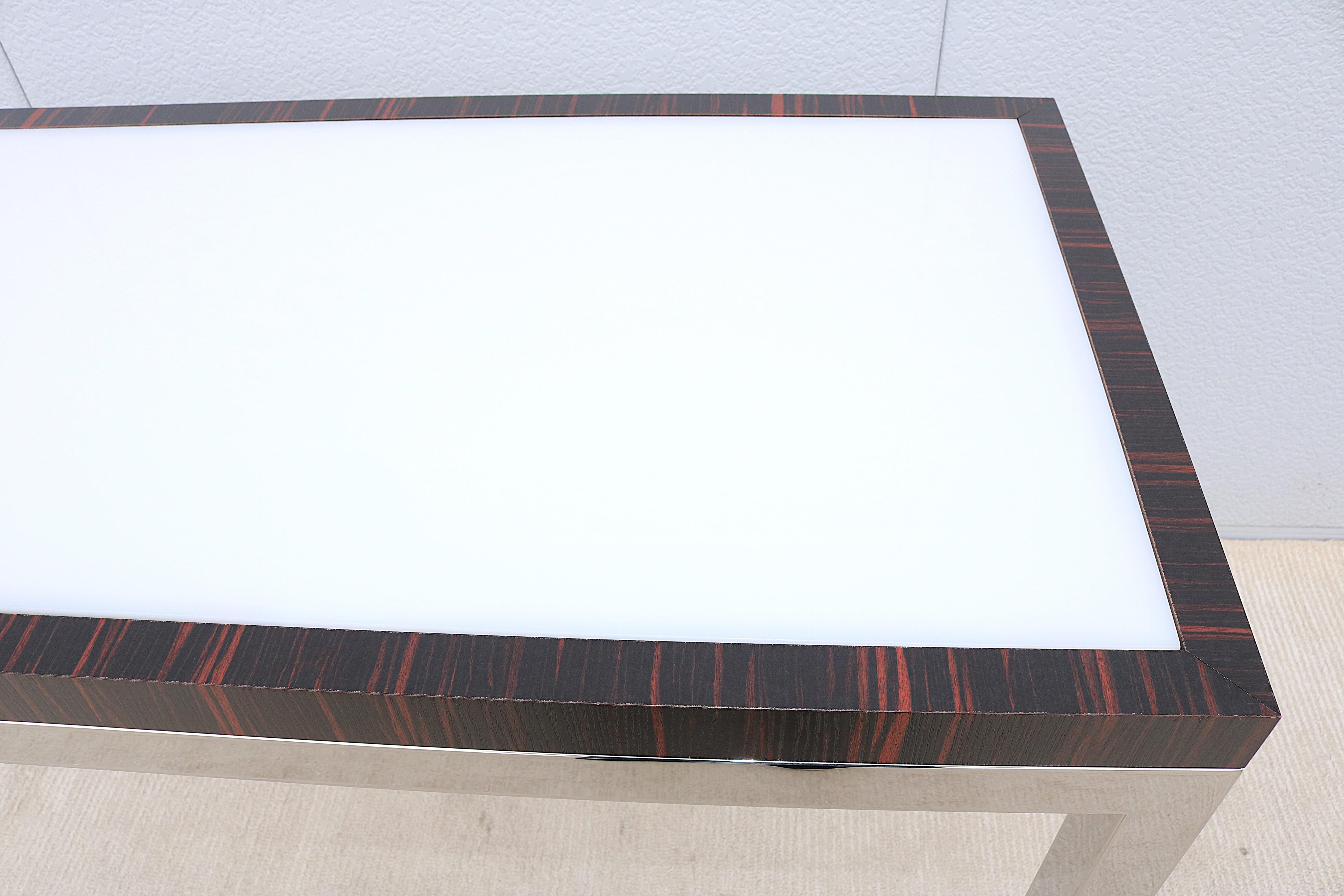 Mesa consola a media altura de estilo moderno de mediados de siglo atribuida a Leon Rosen en venta 10