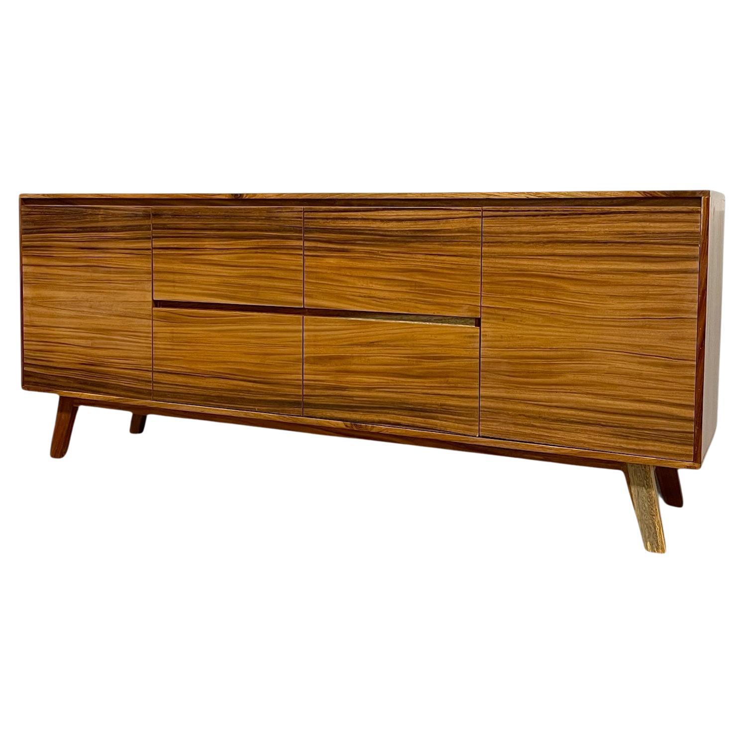 Credenza in stile Mid Century Modern a 2 ante e 4 cassetti per la TV