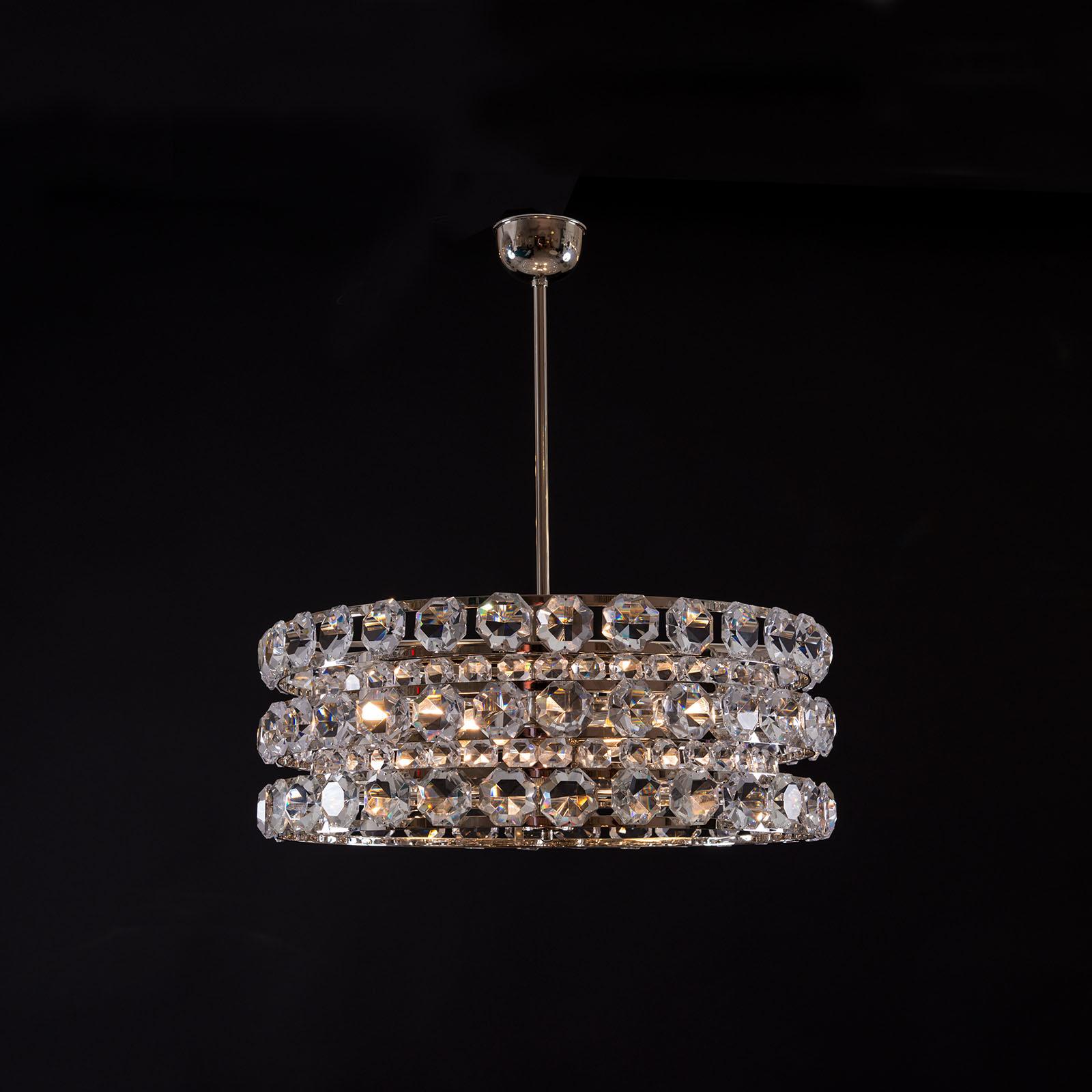 Mid-Century Modern Style Crystal Chandelier, Re Edition In New Condition For Sale In Vienna, AT