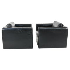 Fauteuils Club Cube Lounge en cuir noir de The Modernity