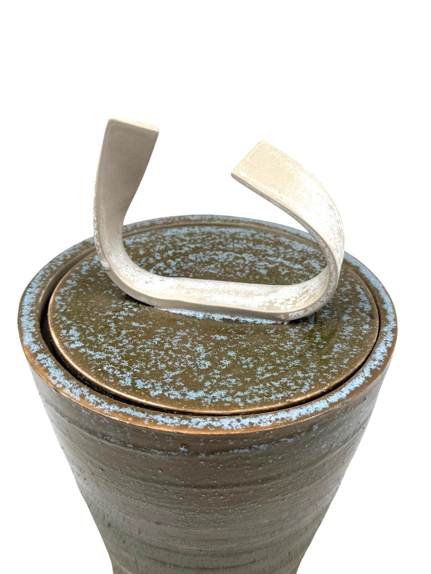 Mid-century Modern style dark green ceramic vase, Gabriele Bucci Italy 2000s For Sale 5