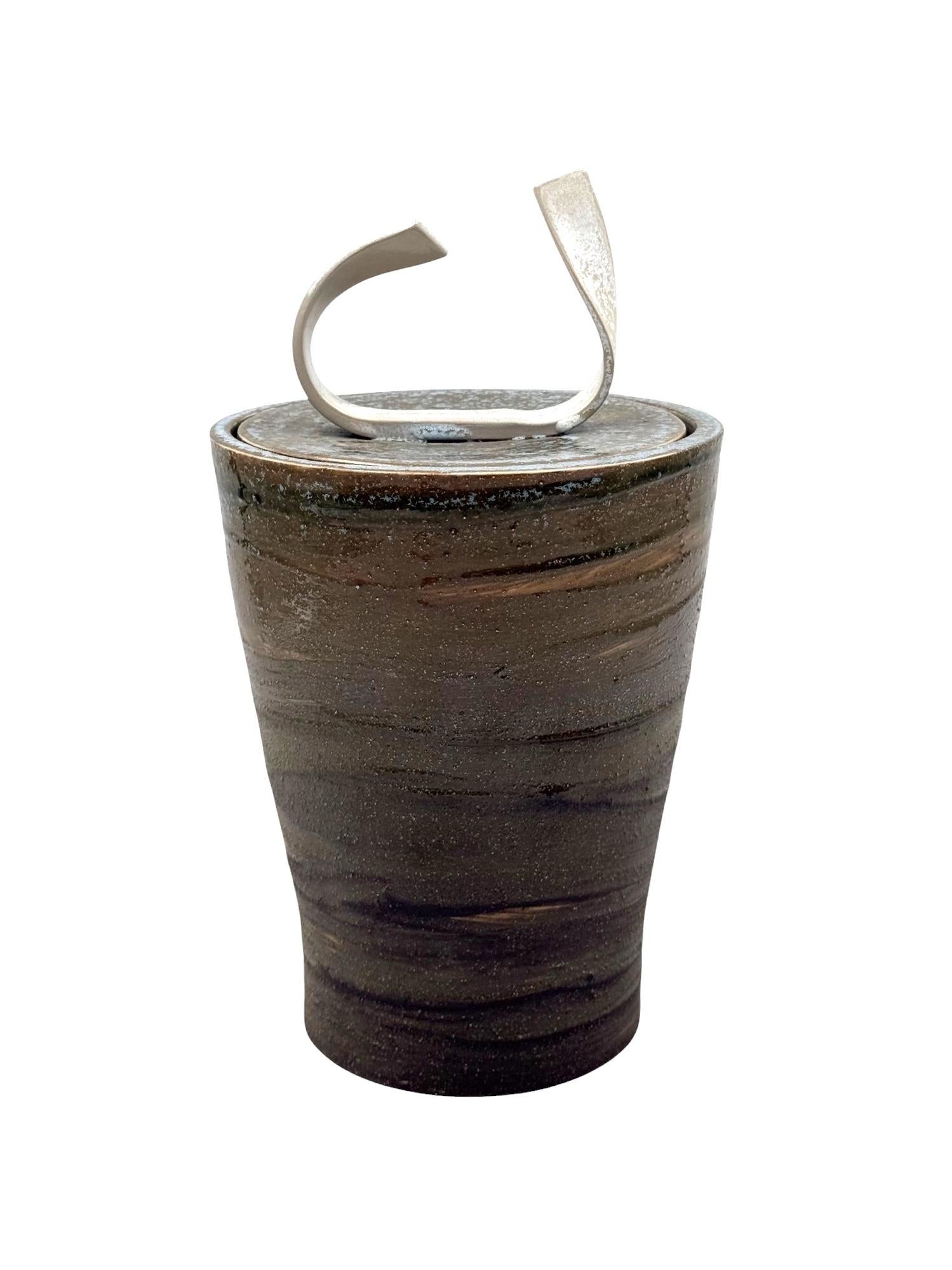 Mid-century Modern style dark green ceramic vase, Gabriele Bucci Italy 2000s For Sale 10