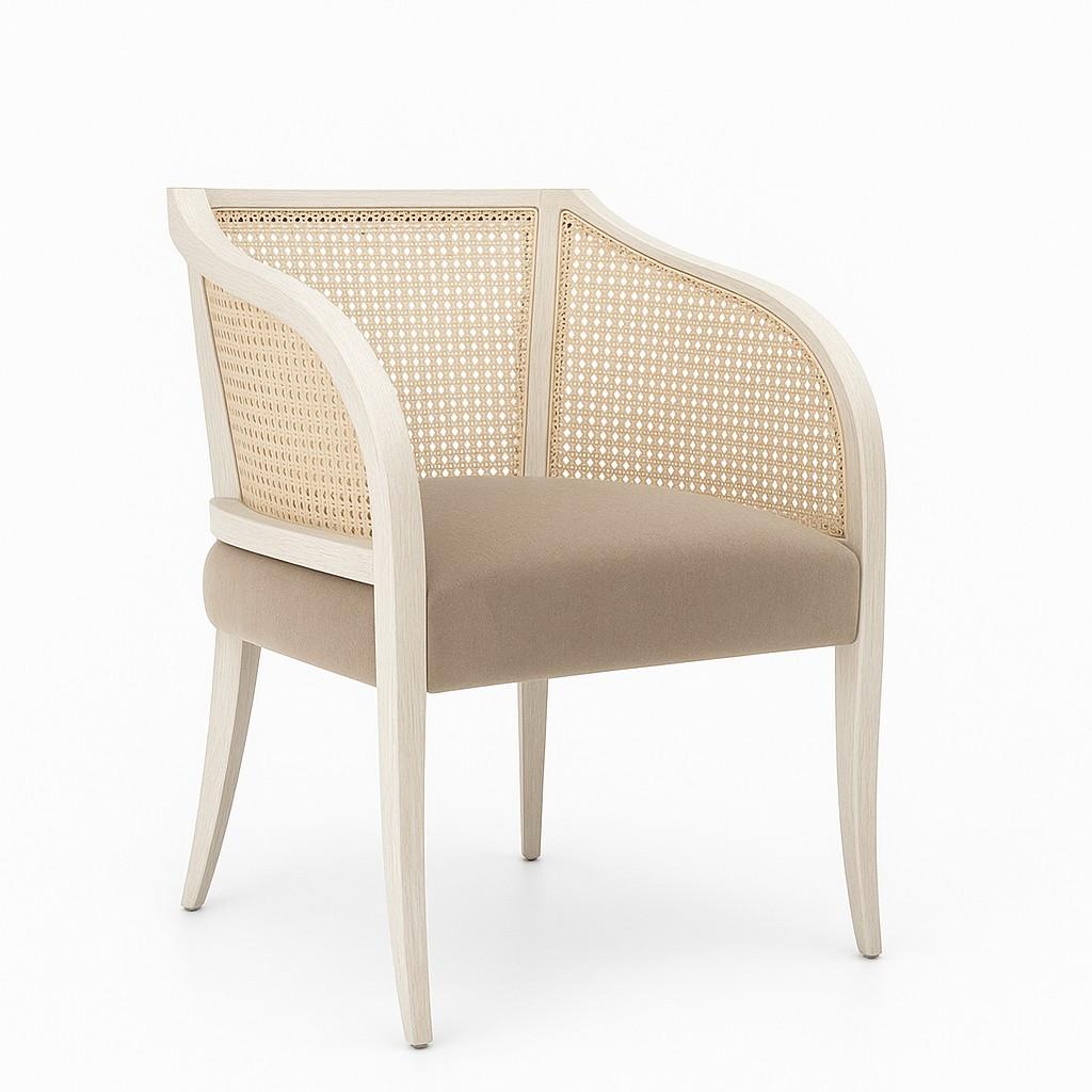 Dieser Esstischsessel besticht durch sein Design mit einer flachen Rückenlehne und Armlehnen aus natürlichem Schilfrohr. Der Sitz ist mit luxuriösem Samt gepolstert, der durch ein weiß lackiertes Gestell wunderbar ergänzt wird. Dieser vielseitige