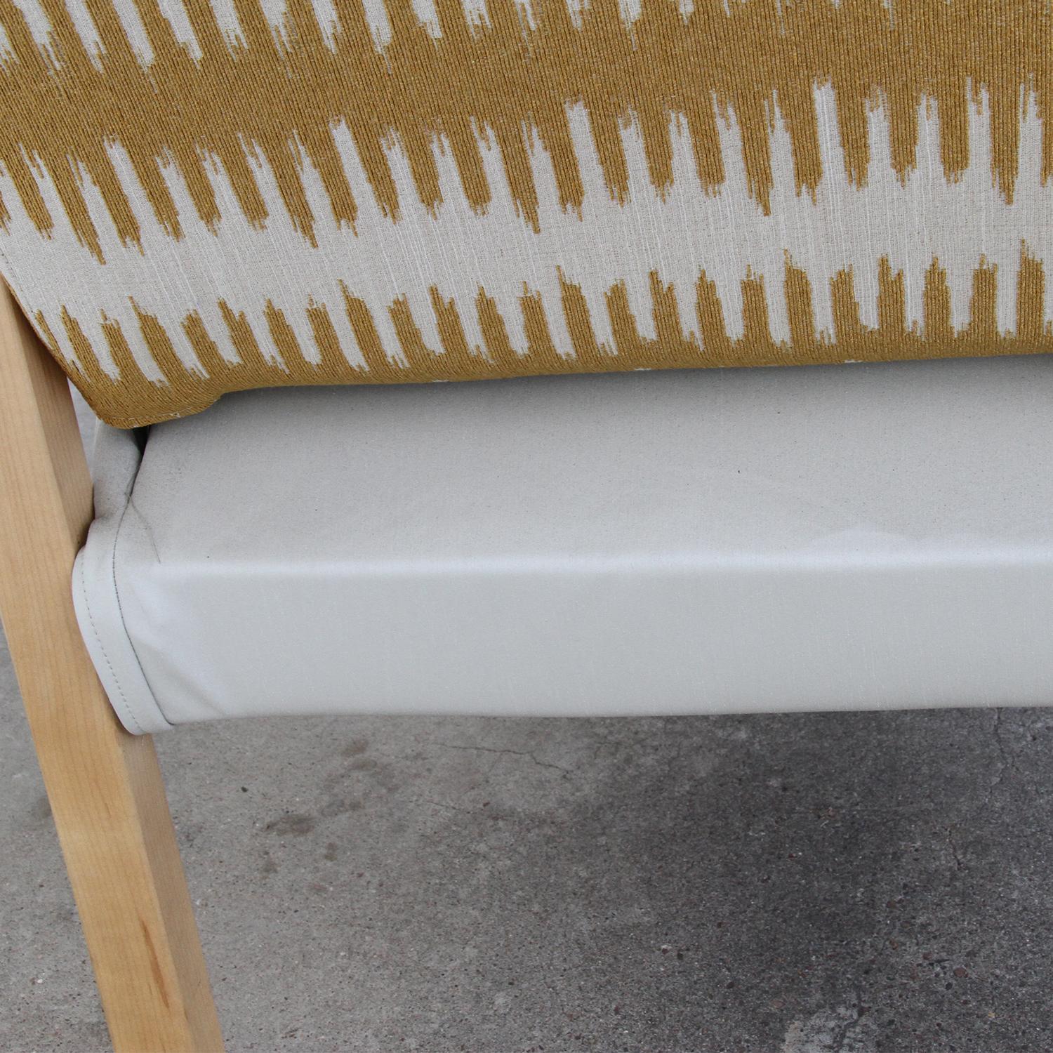 Mid Century Modern Style Flexsteel Lounge Chair For Sale 2
