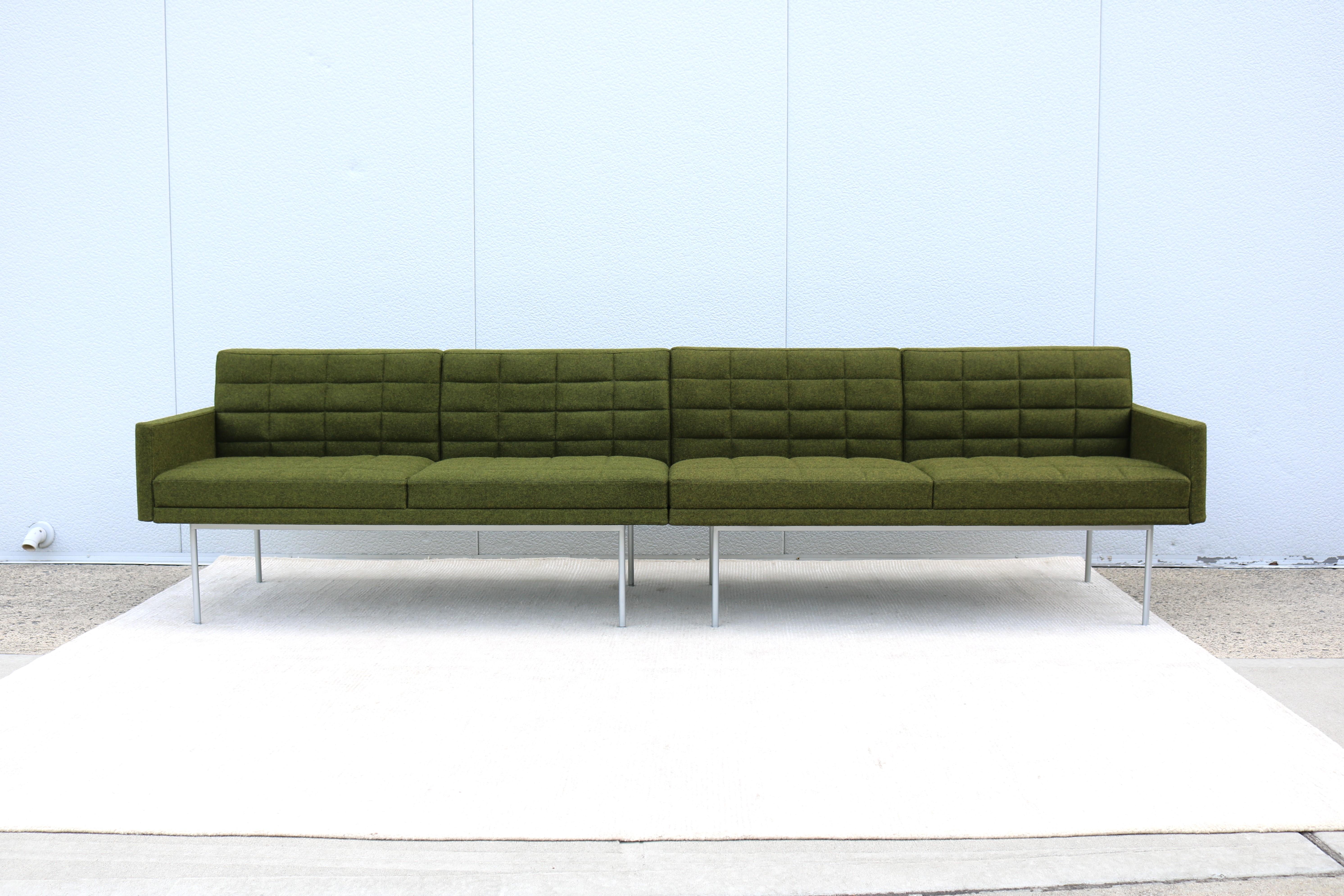 Fabulous Tuxedo Component Lounge set of two settees, or four seat large sofa, designed by BassamFellows for Geiger, and sold by Herman Miller.
These beautiful versatile modular two pieces seating system allows for extreme customization to arrange
