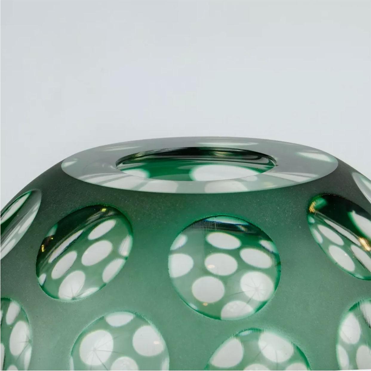 Verre d'art Vase en verre de style moderne du milieu du siècle dernier par Val Saint Lambert en vente