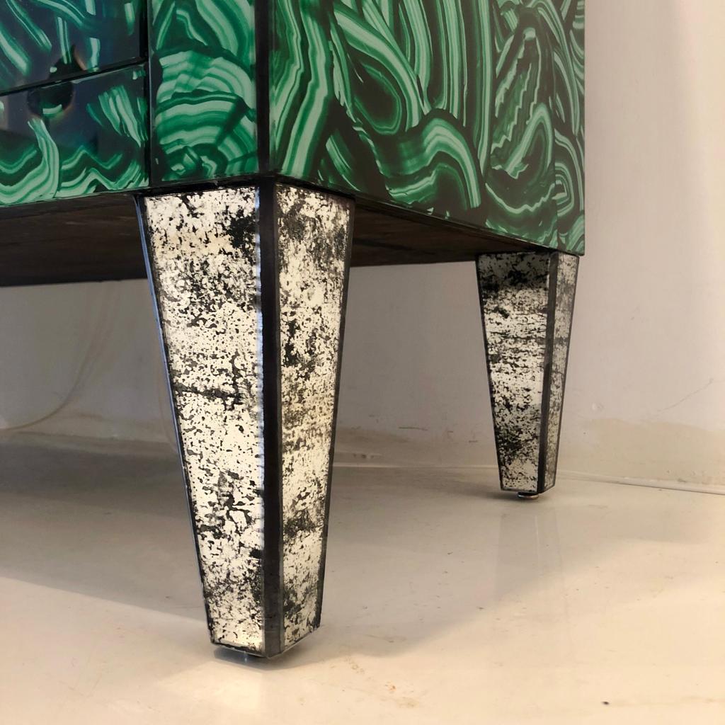Mid-Century Modern Style Grün-Malachit gefärbtes Glas Italienische Schubladen-Kommode im Angebot 7