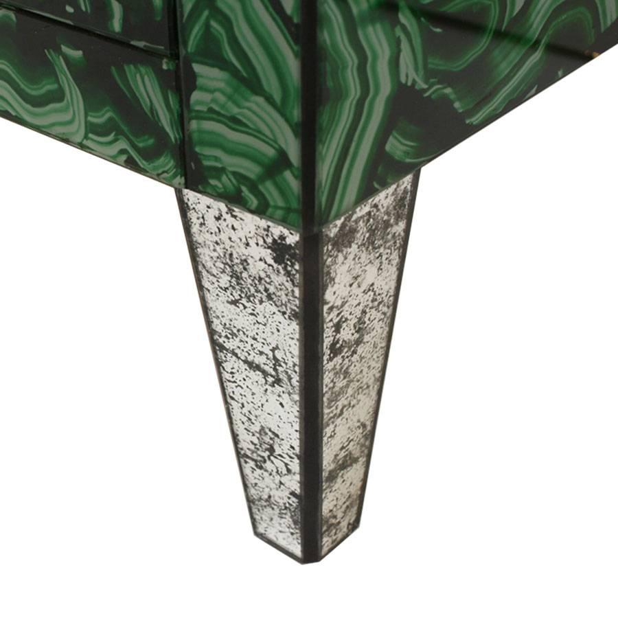 Mid-Century Modern Style Grün-Malachit gefärbtes Glas Italienische Schubladen-Kommode (21. Jahrhundert und zeitgenössisch) im Angebot