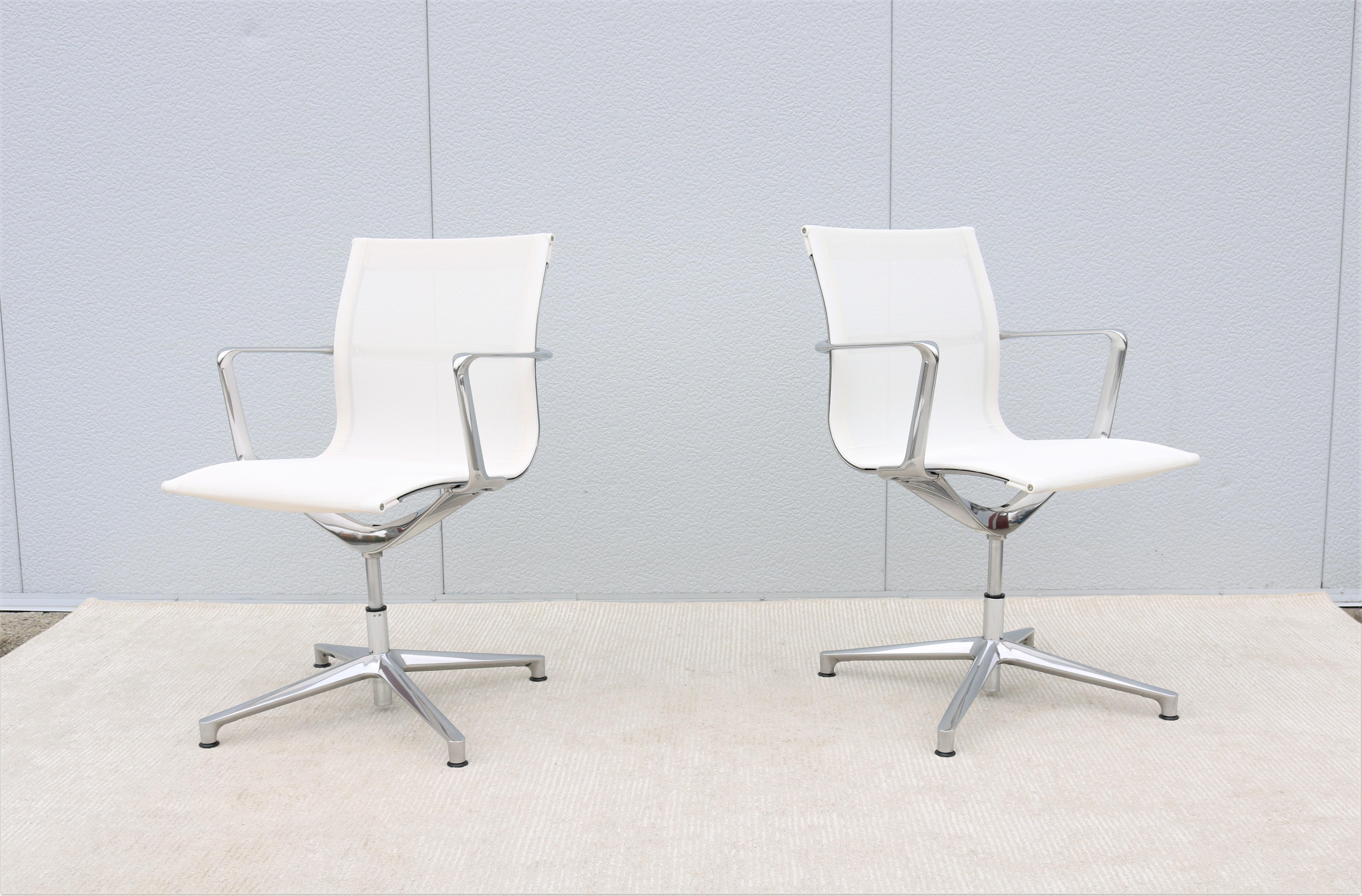 Polished Mid-Century Modern Style ICF Office UNA Aluminum & Mesh Swivel Armchairs, a Pair For Sale