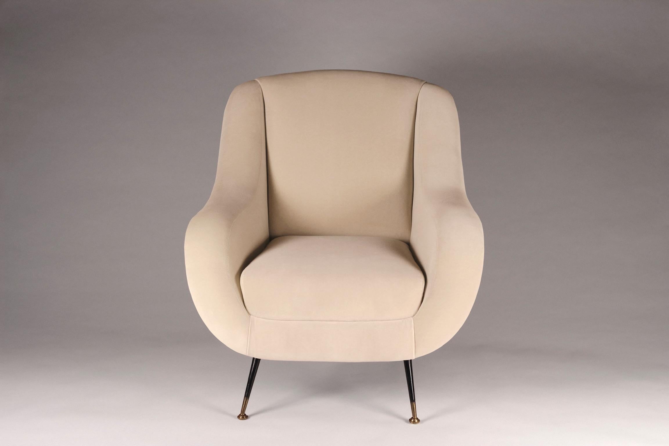 Sophia was inspired by stylish Italian design from the 1950s and is now created by English craftsman for the 21st century. We developed a lounge chair with the option of producing any number to your fabric specification. The price quoted is based on