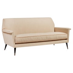 Loveseat italiano Jolly de estilo moderno de mediados de siglo by Martin and Brockett