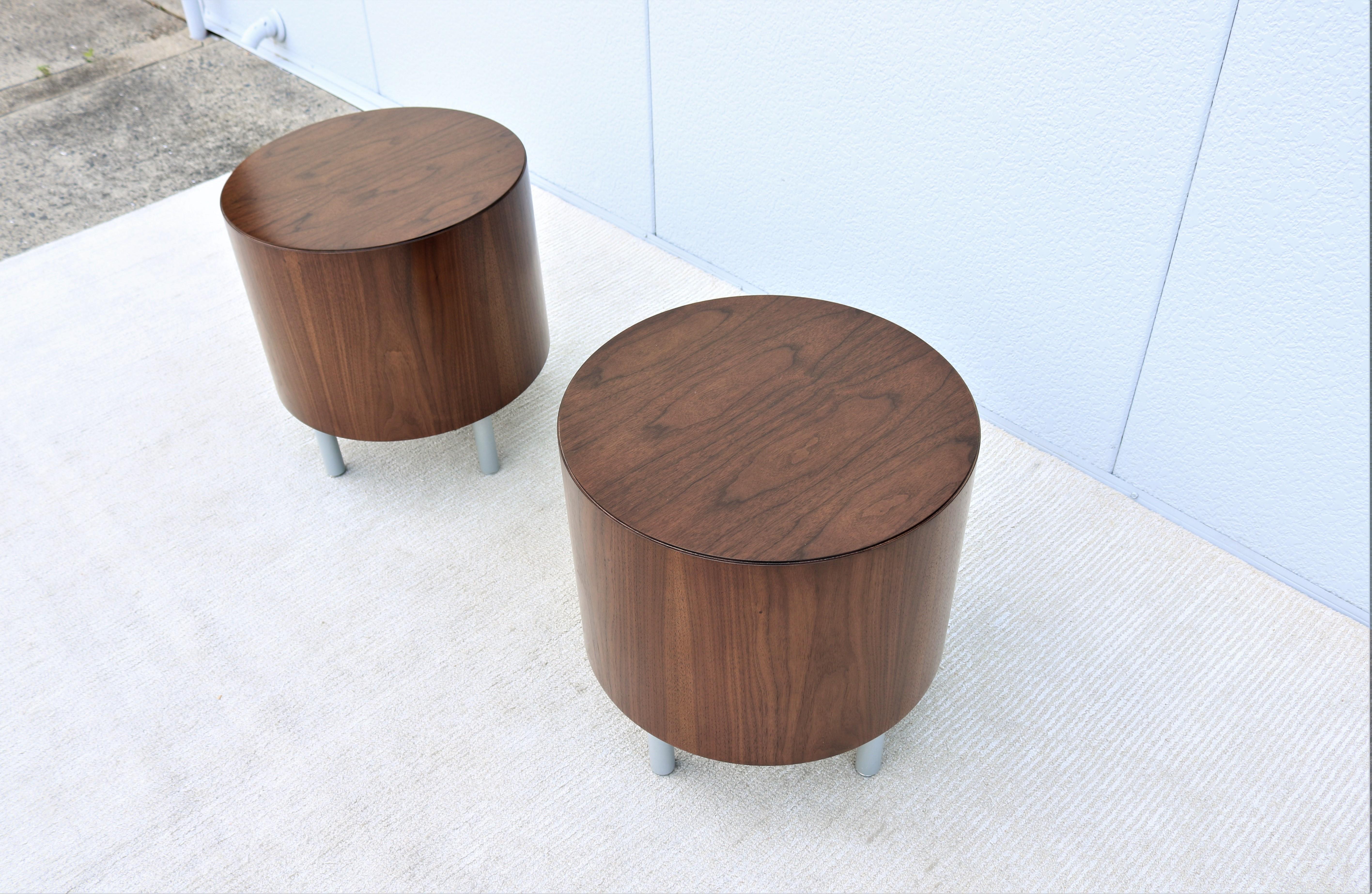 Metal Mid-Century Modern Style Kimball Villa Round Walnut Wood Drum Side Tables a Pair For Sale